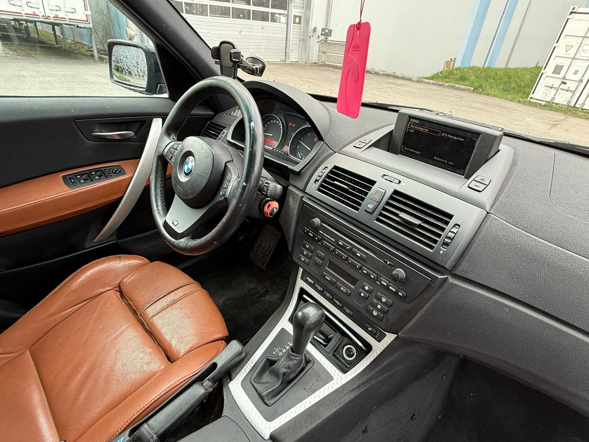 BMW X3 3.0d-image-3