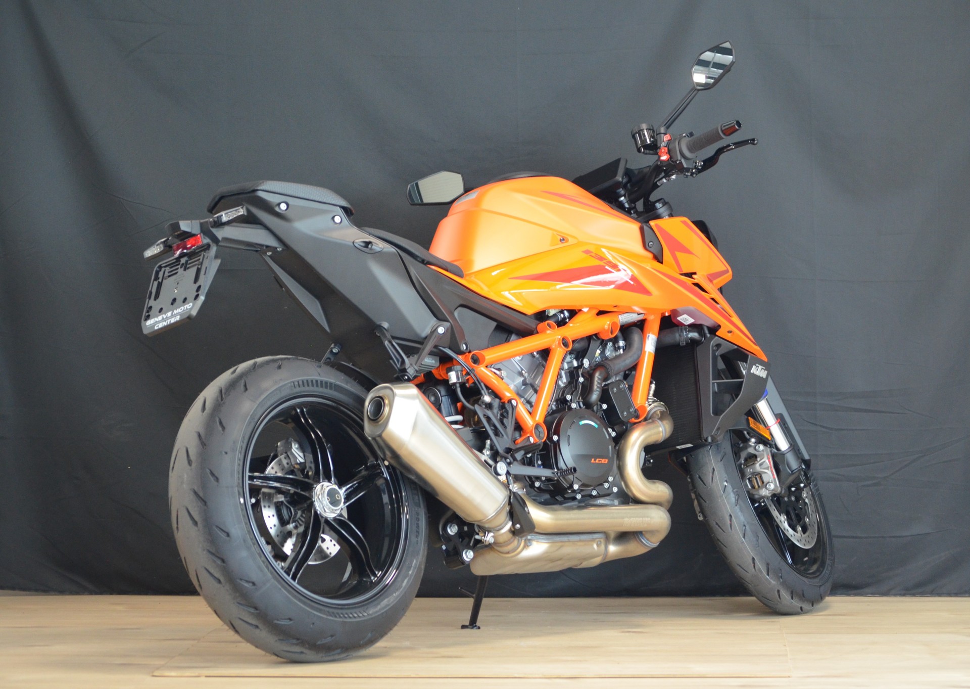 KTM 1390 Super Duke R EVO MY26-showroom-element-3