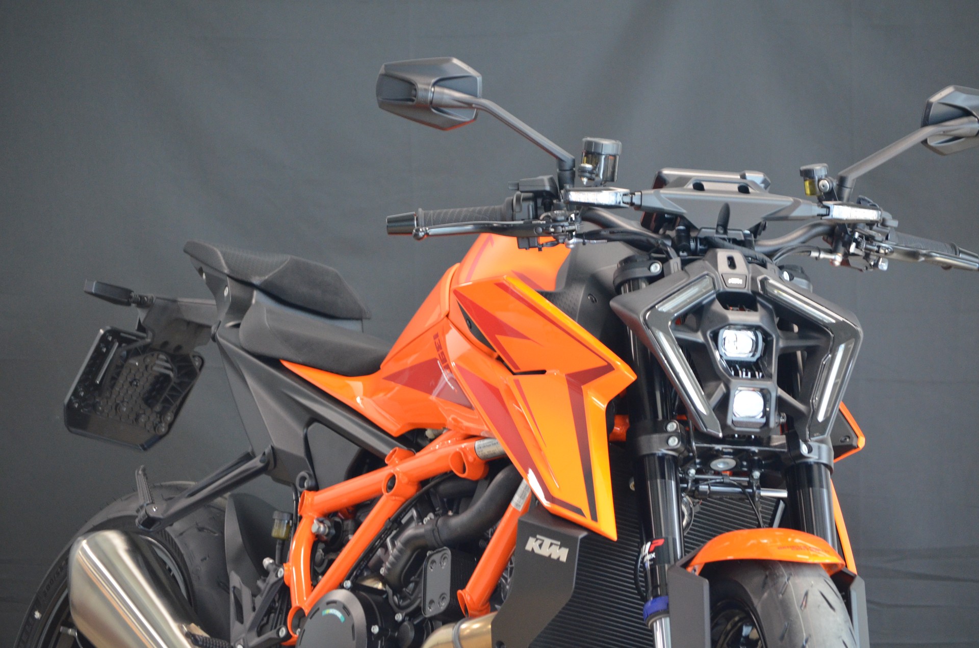 KTM 1390 Super Duke R EVO MY26-image-4