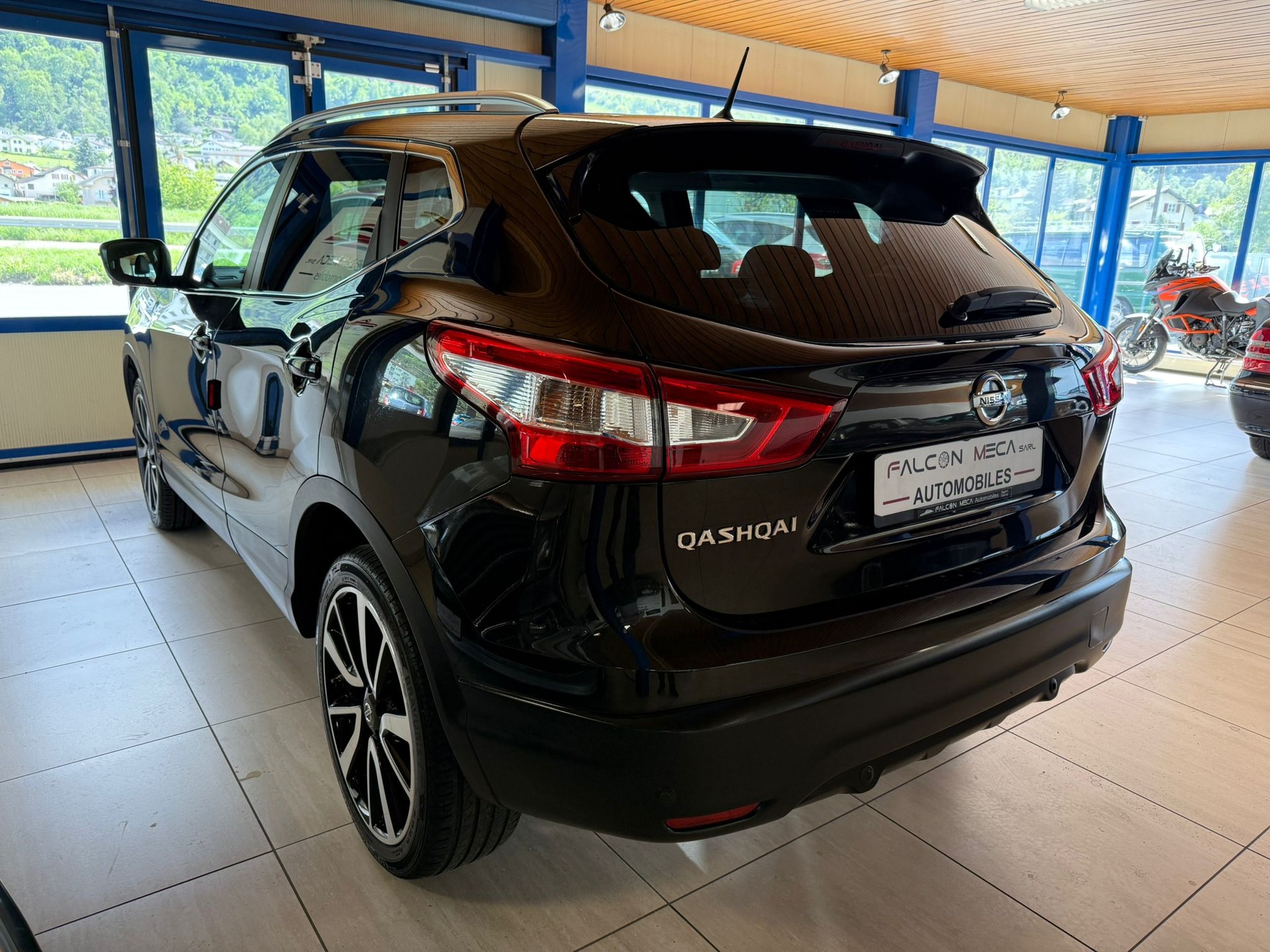 NISSAN Qashqai 1.2 DIG-T Tekna-image-5