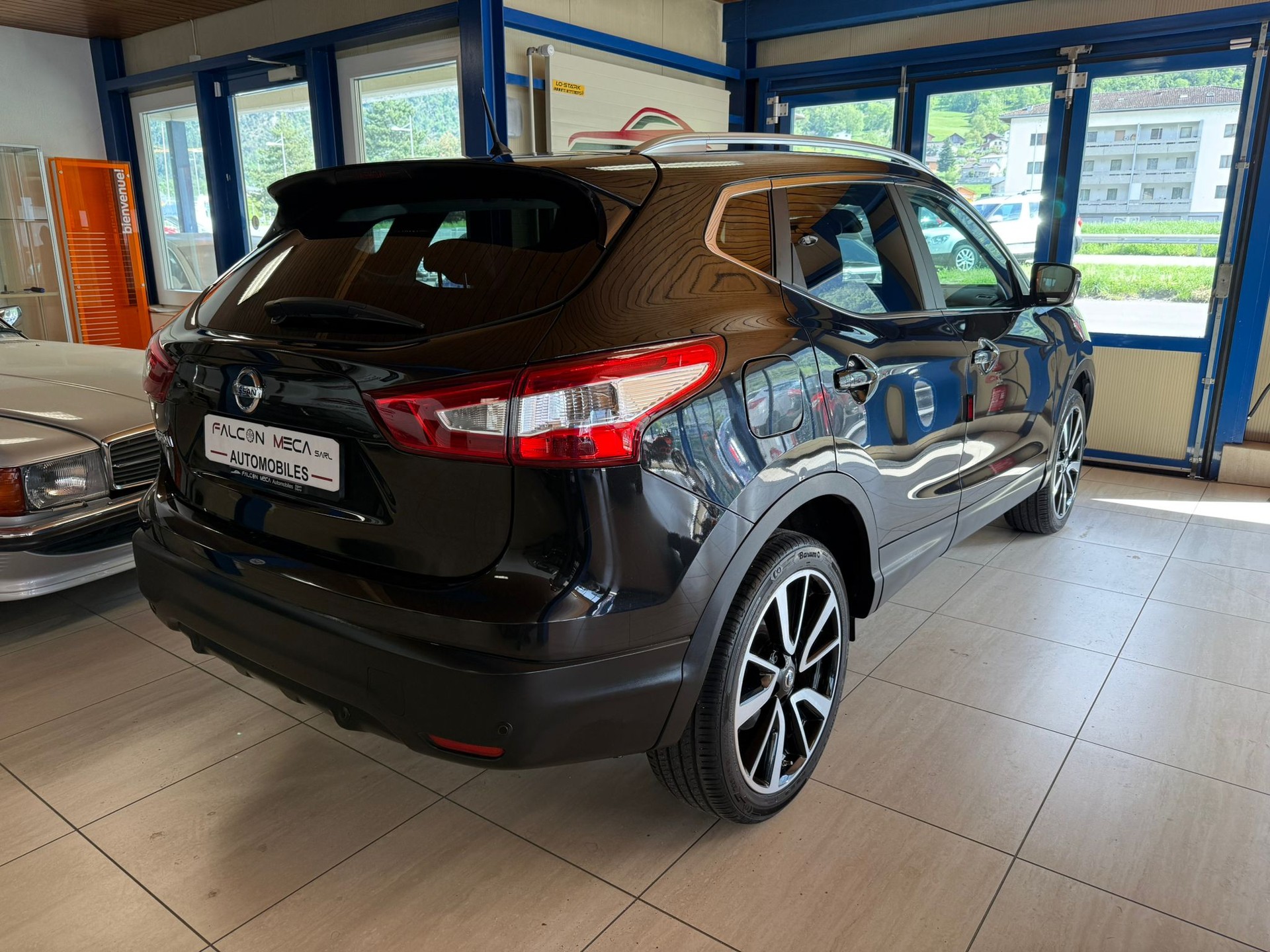 NISSAN Qashqai 1.2 DIG-T Tekna-image-6