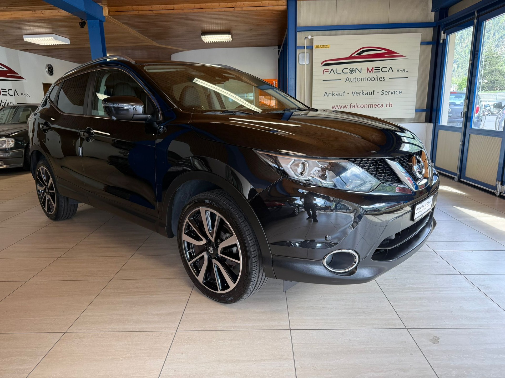 NISSAN Qashqai 1.2 DIG-T Tekna-image-8