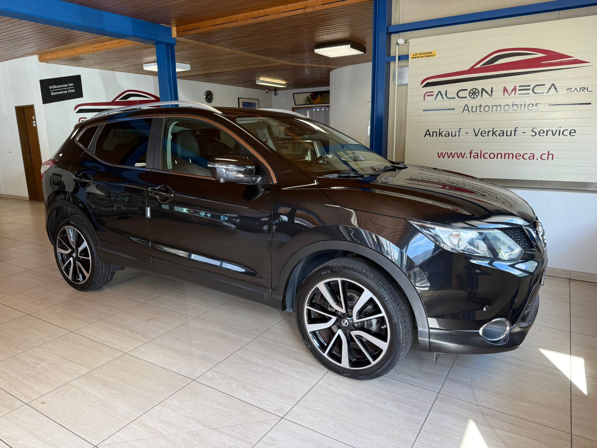 NISSAN Qashqai 1.2 DIG-T Tekna-image-0