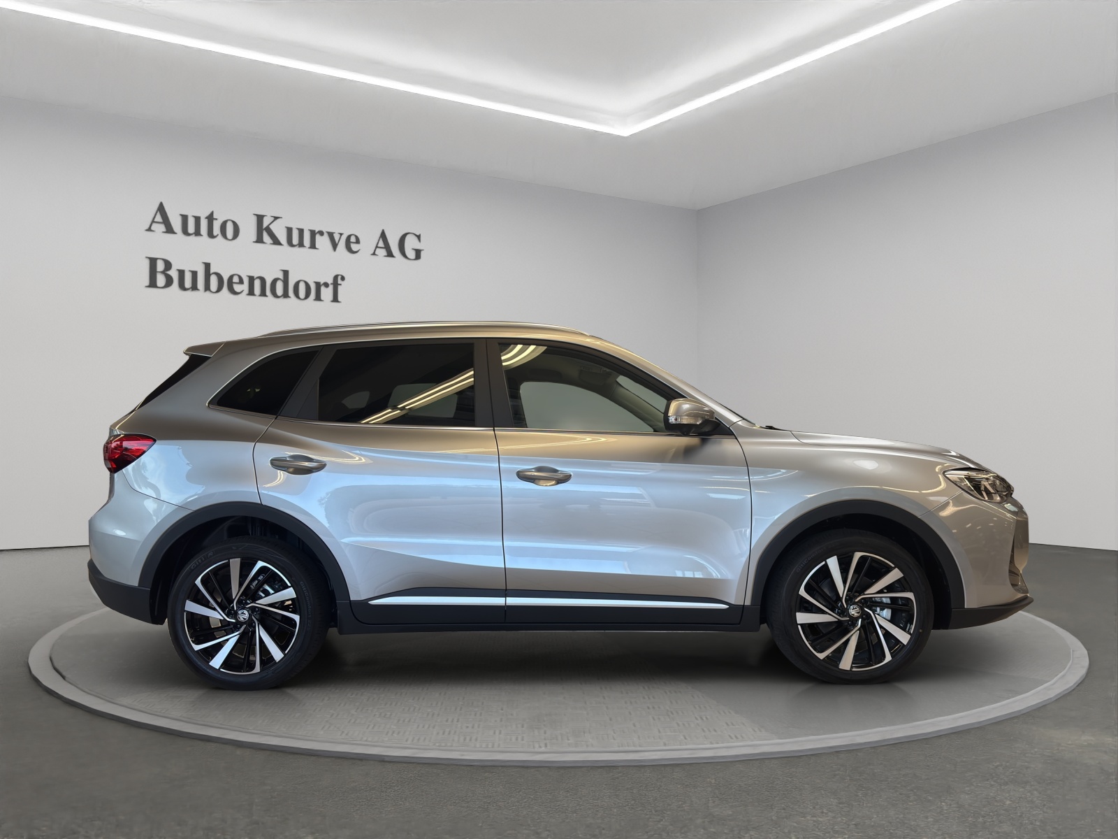MG ZS 1.5 HEV Luxury-image-1