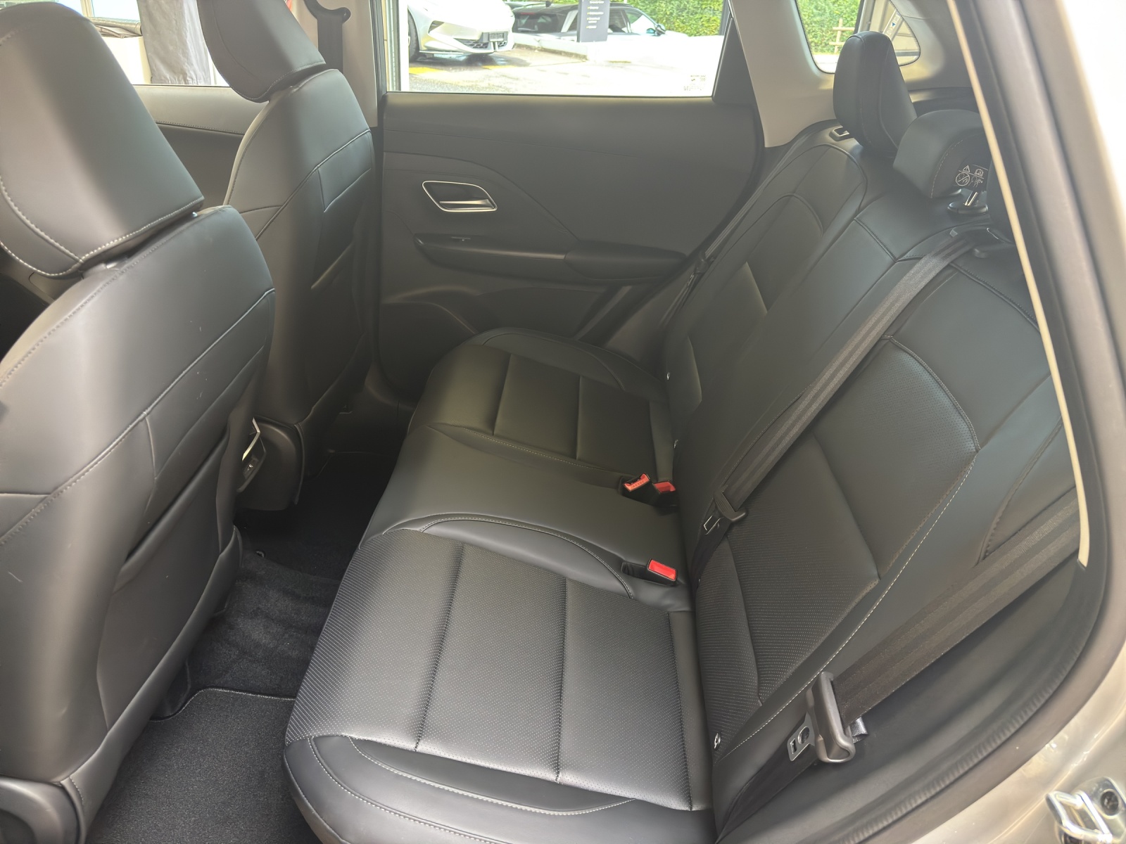 MG ZS 1.5 HEV Luxury-image-4