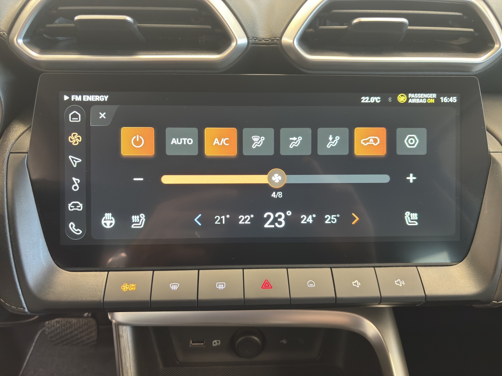 MG ZS 1.5 HEV Luxury-image-10