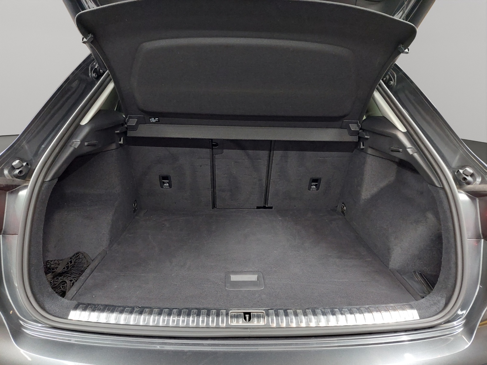 AUDI Q3 35 TDI S line quattro S-tronic-image-10