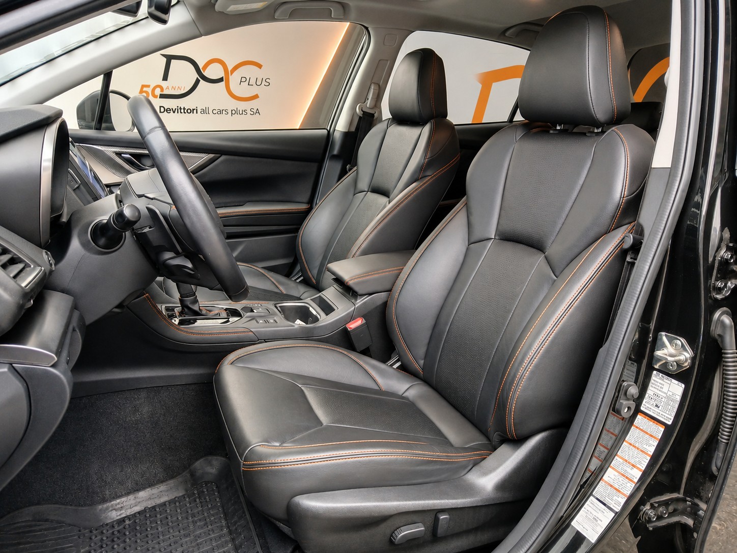 SUBARU XV 2.0i e-Boxer Luxury-image-6
