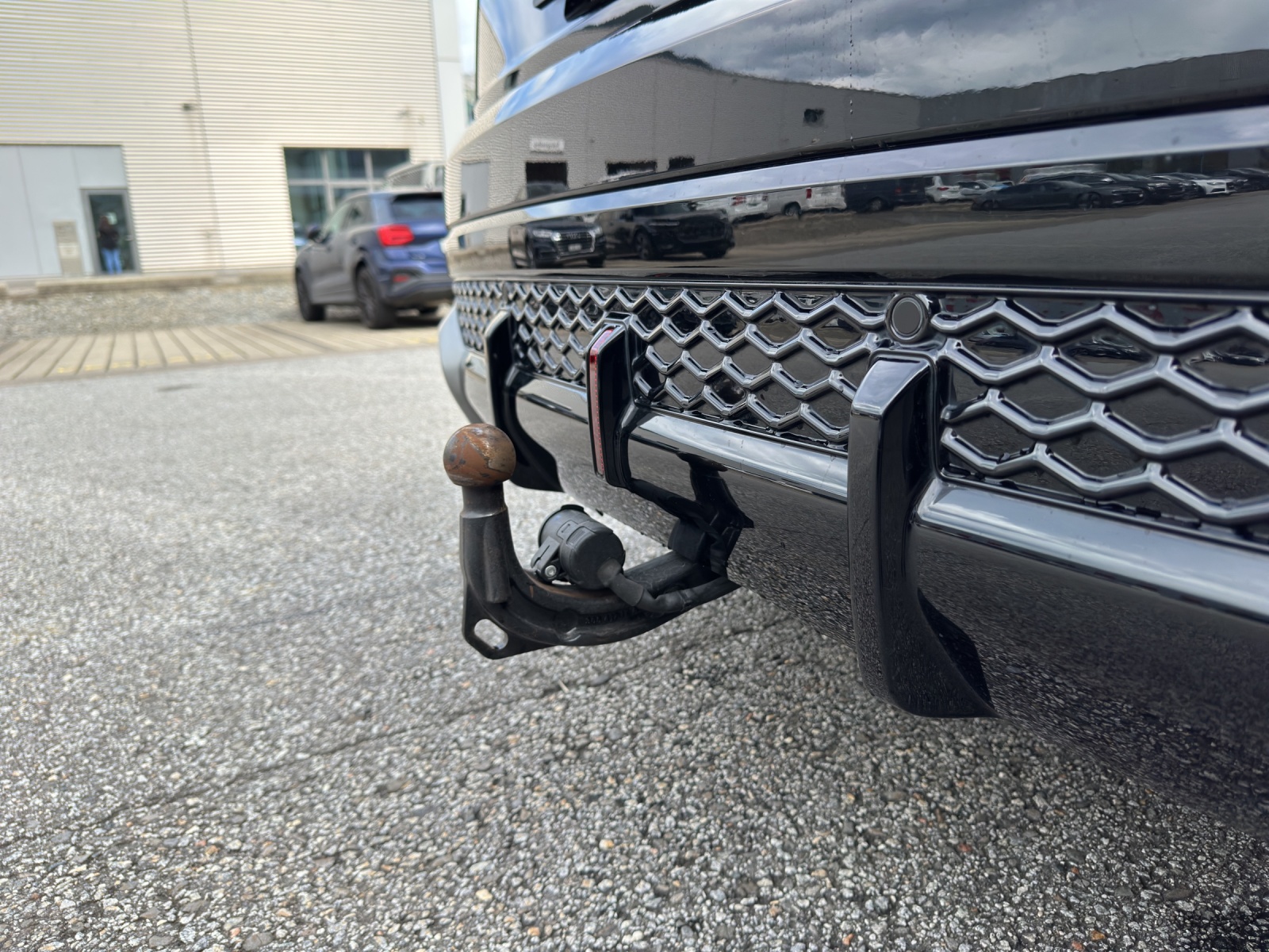 AUDI RSQ8 performance quattro-image-16