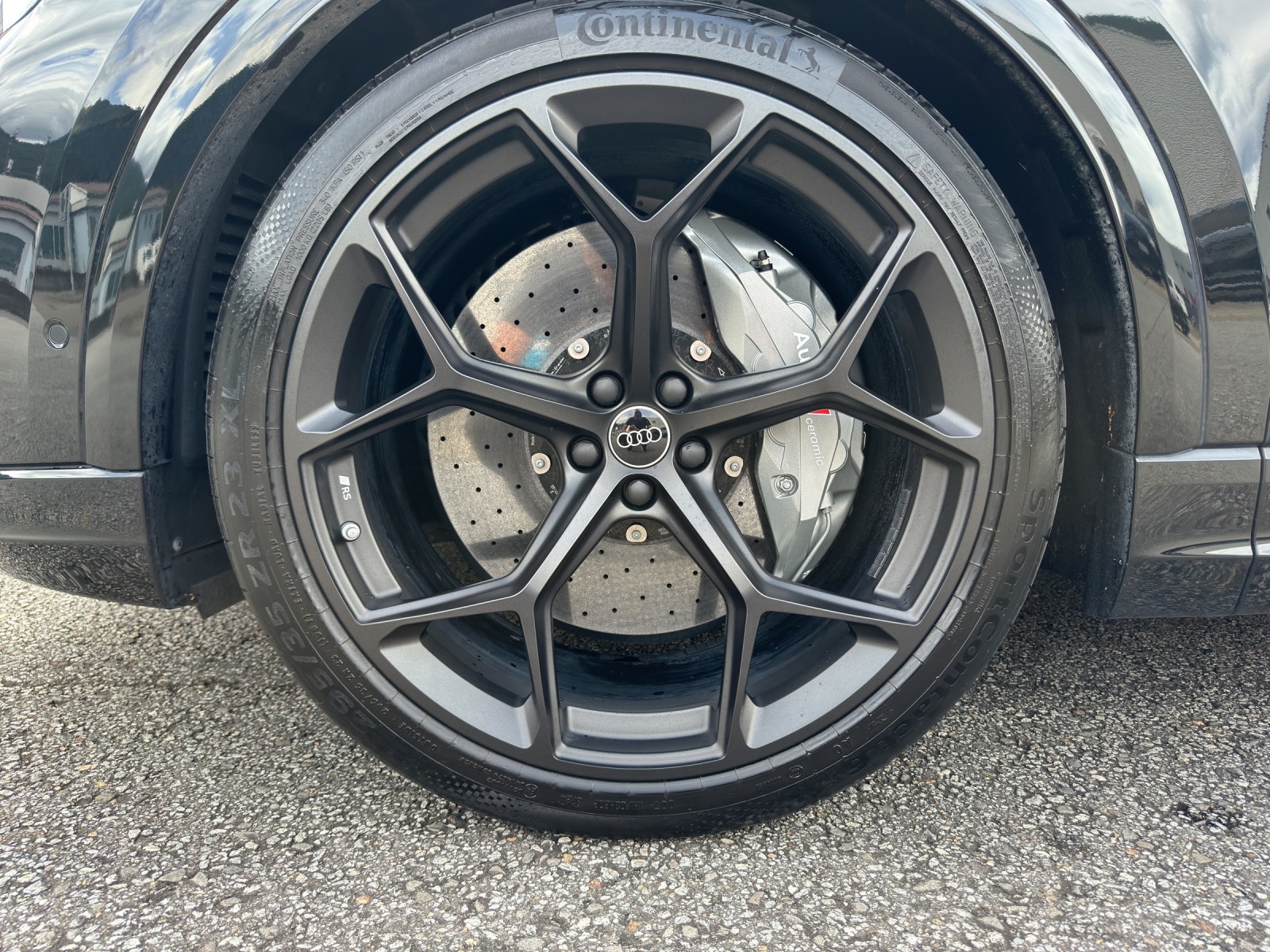 AUDI RSQ8 performance quattro-image-13