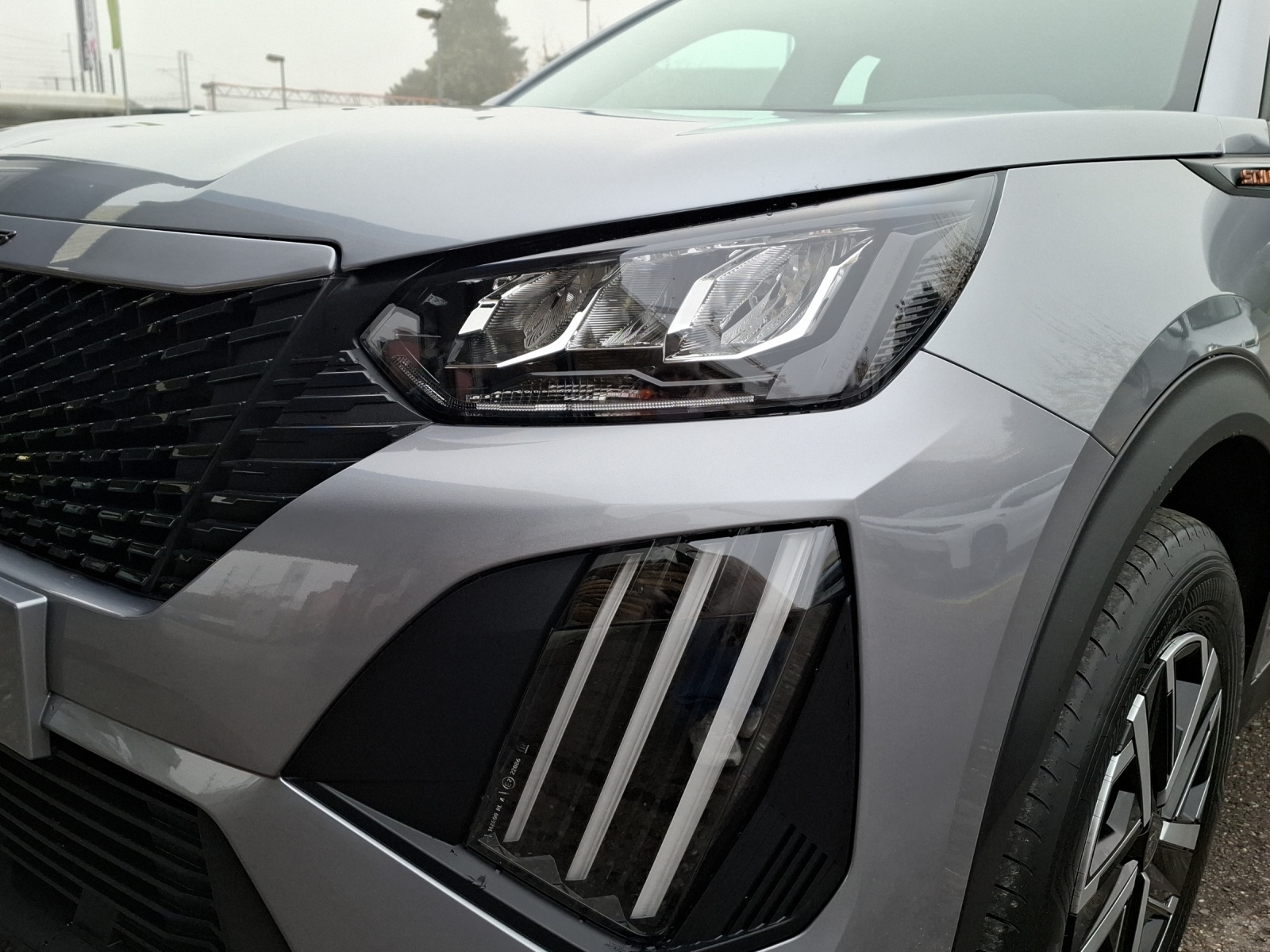 PEUGEOT 2008 NEW 156 e Style-image-11