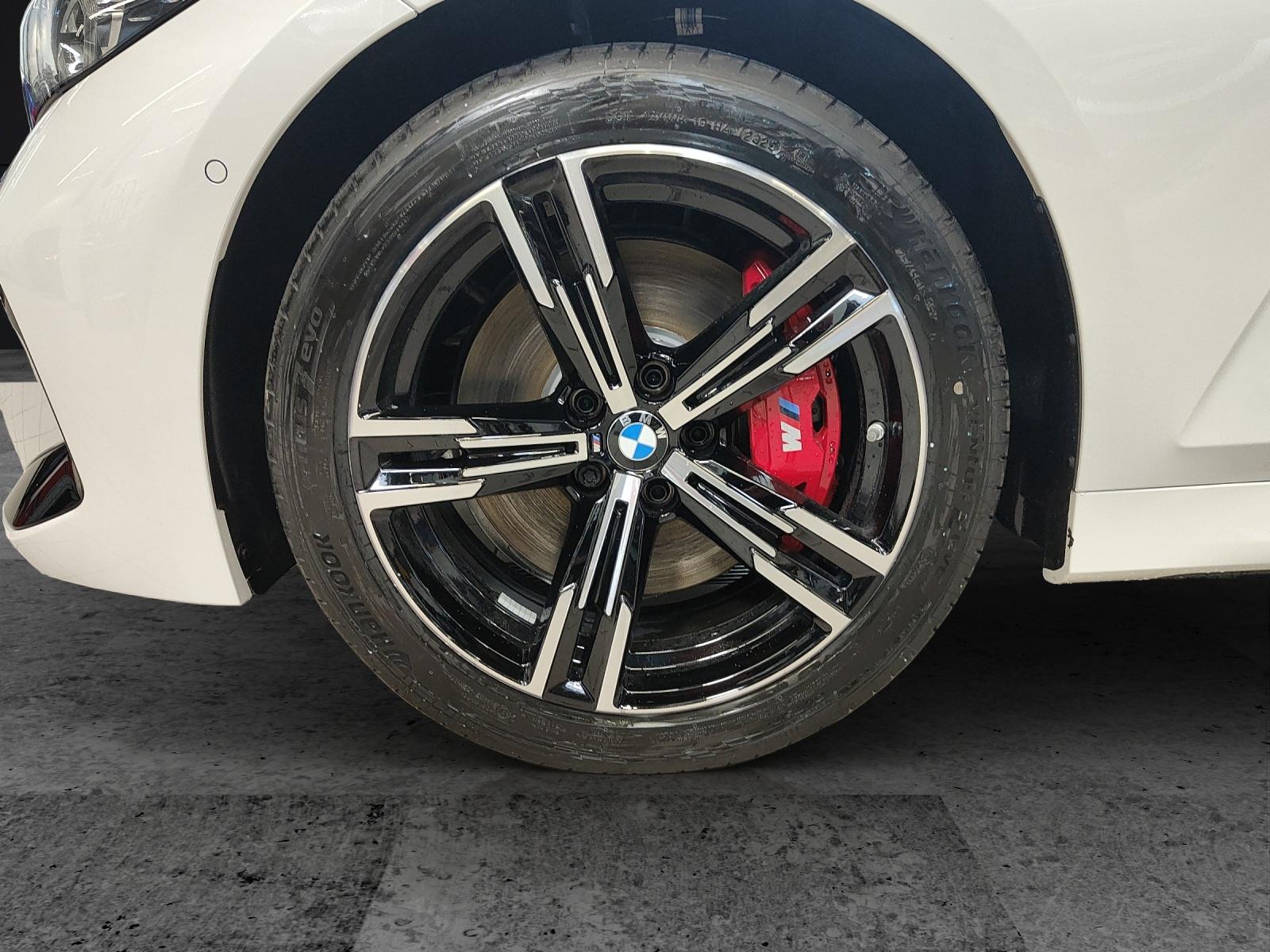 BMW 330d xDrive SAG Touring-image-4