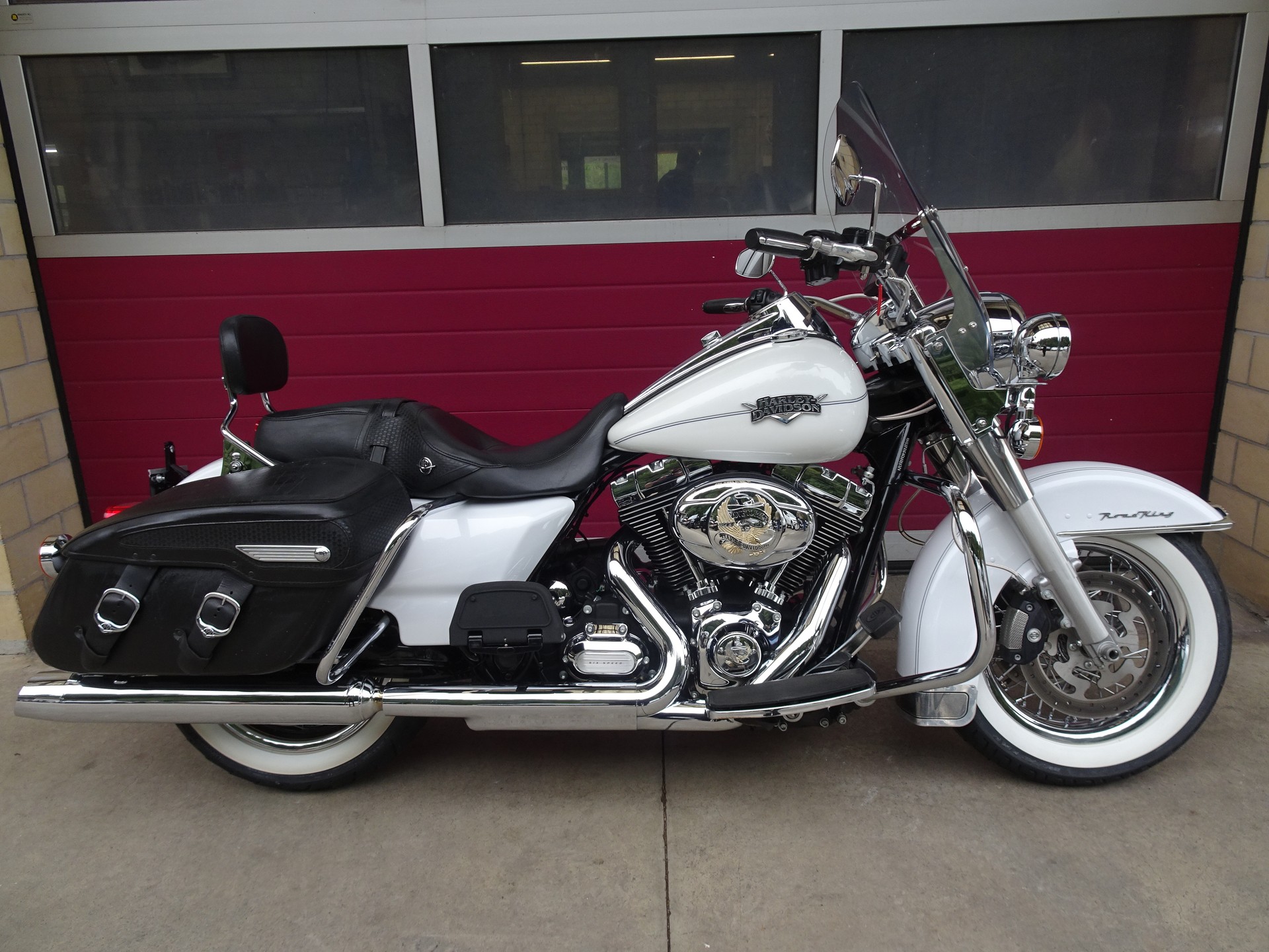 HARLEY-DAVIDSON FLHRC Road King Classic 103 ABS
