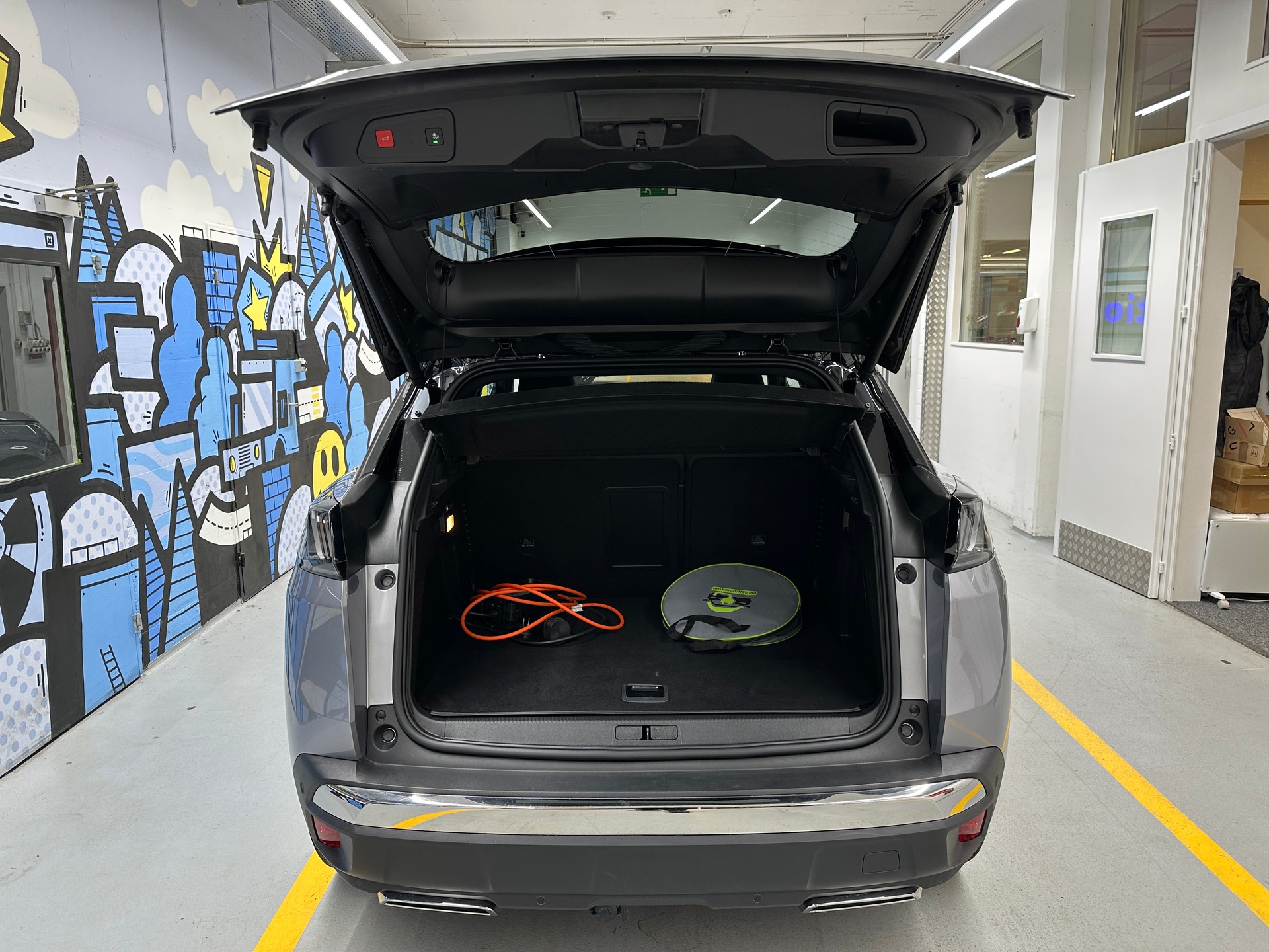 PEUGEOT 3008 225e Hybrid2 GT EAT8-image-5