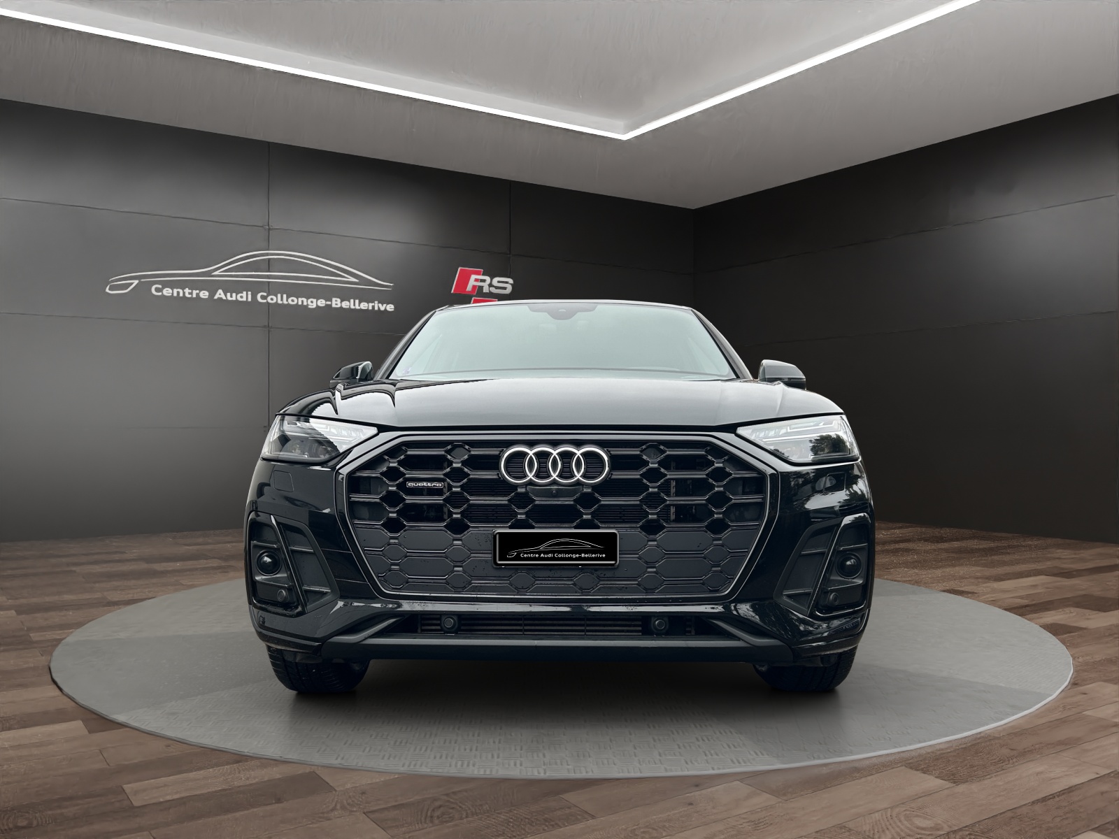 AUDI Q5 50 TFSI e PHEV S line quattro S-tronic-image-1