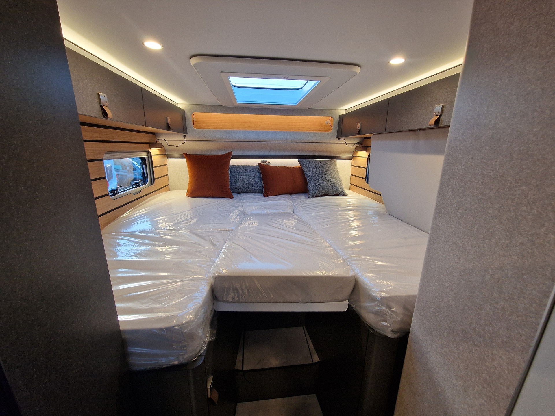 HYMER ML-T 580 4x4 Crosstrail-image-1