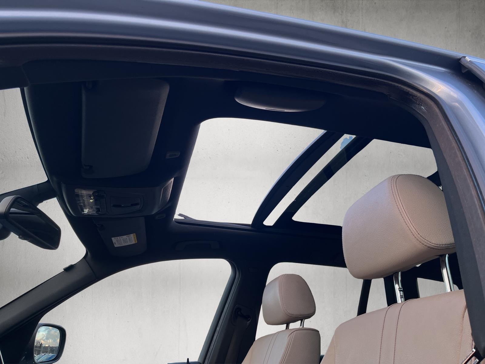 BMW X3 xDrive 35i Steptronic-image-15