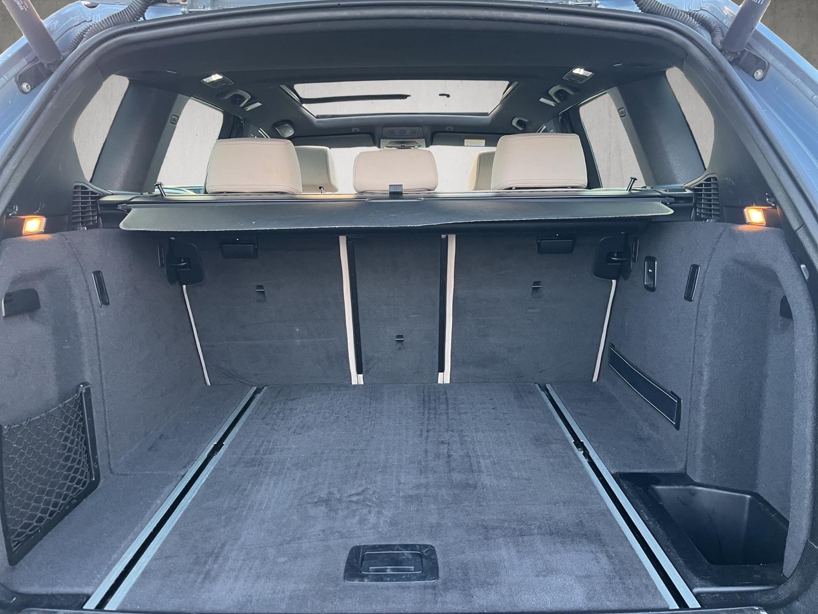 BMW X3 xDrive 35i Steptronic-image-12