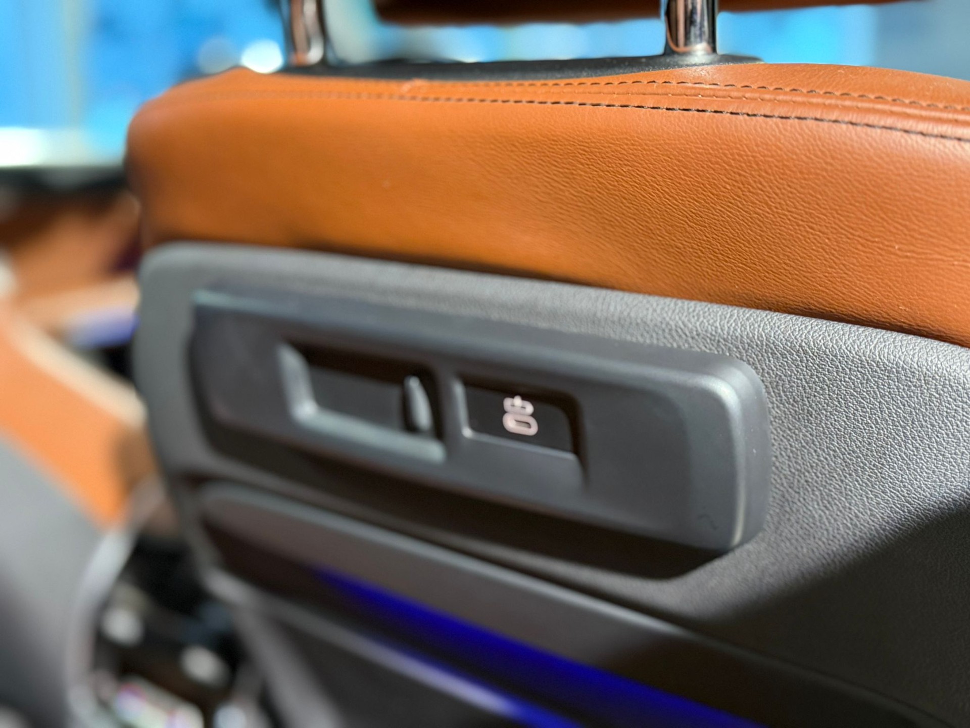 BMW X5 xDrive M50d Steptronic-image-15