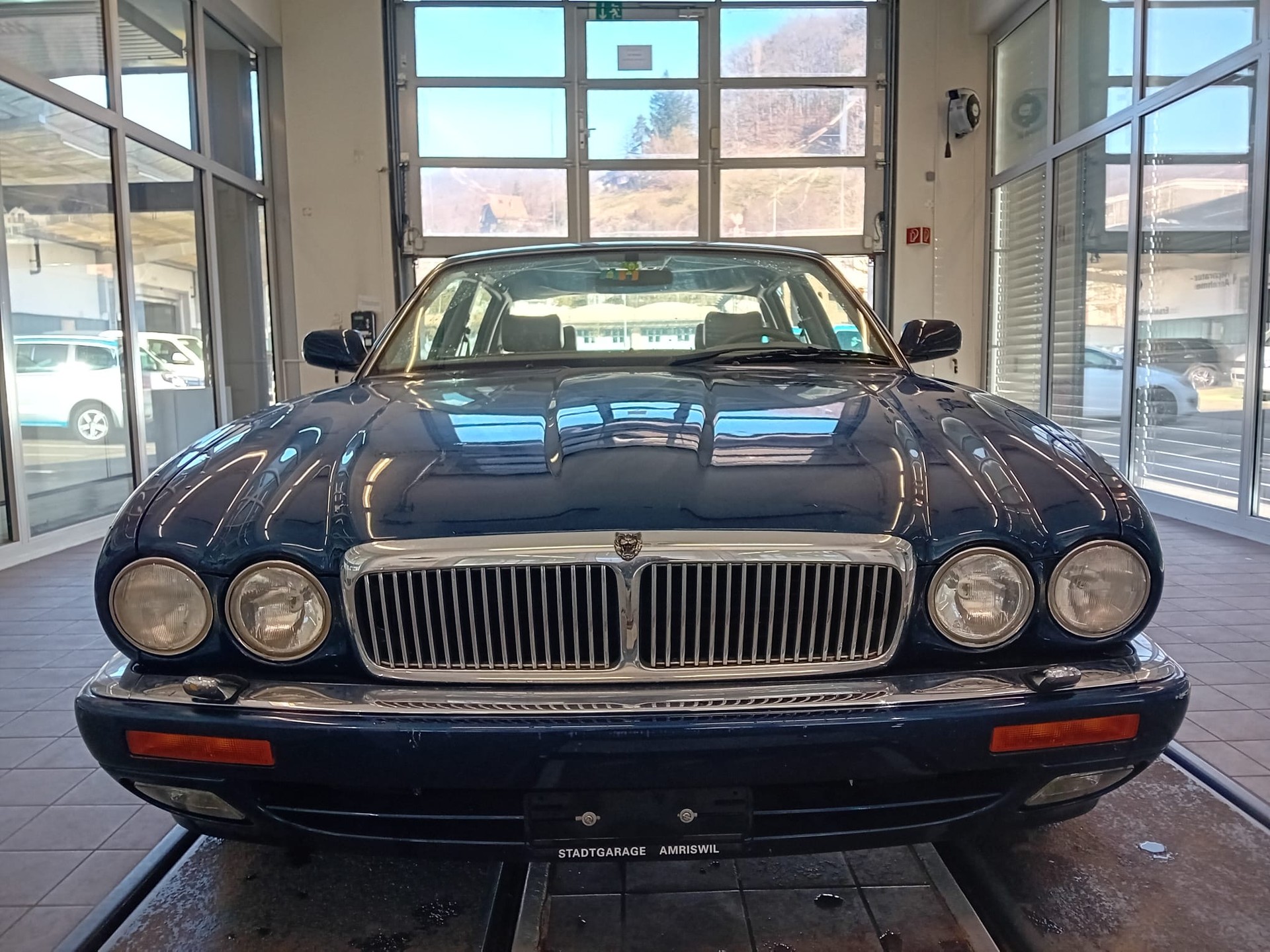 JAGUAR XJ 3.2 Executive