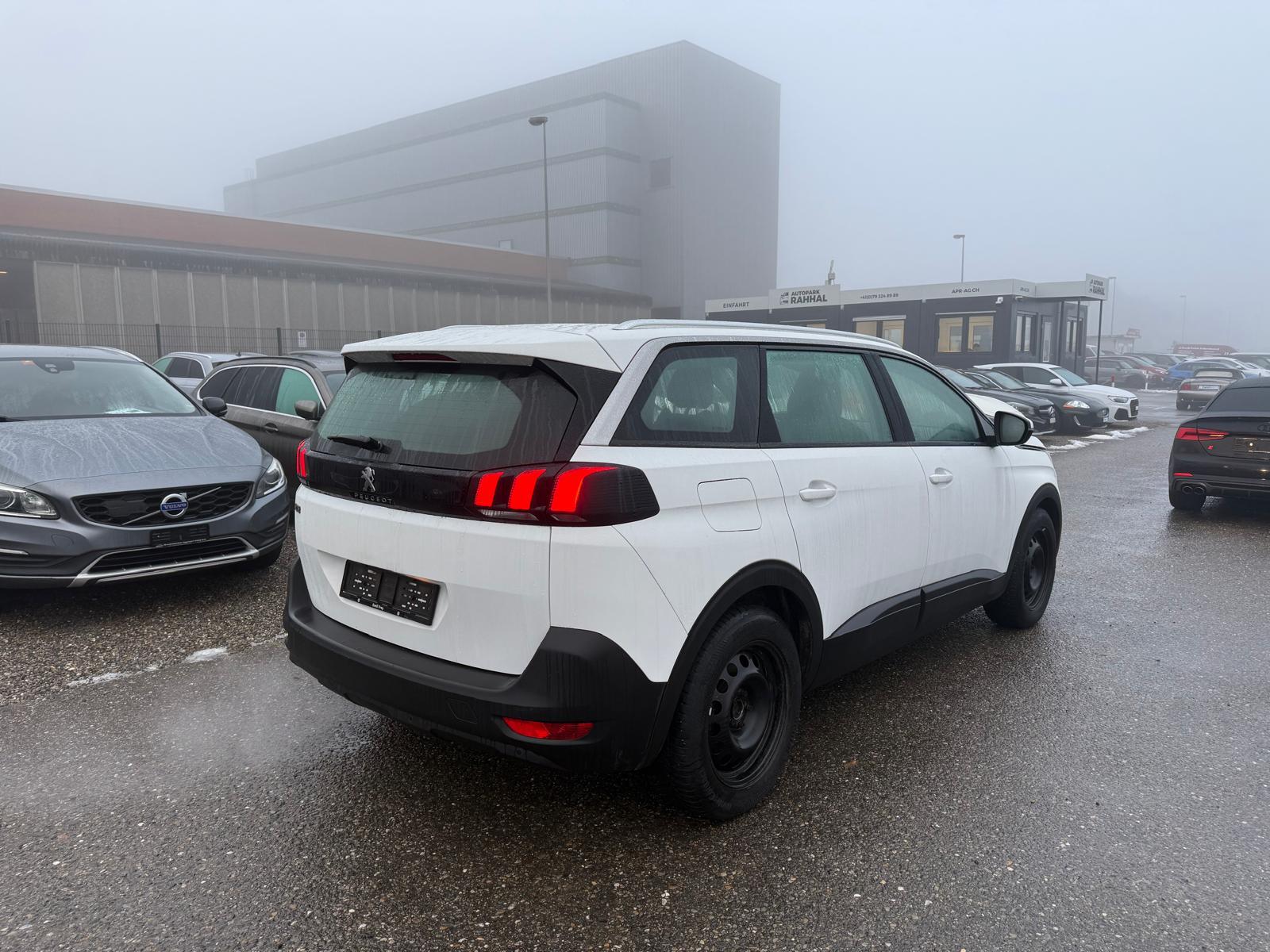 PEUGEOT 5008 1.5 BlueHDi Business Line-image-3