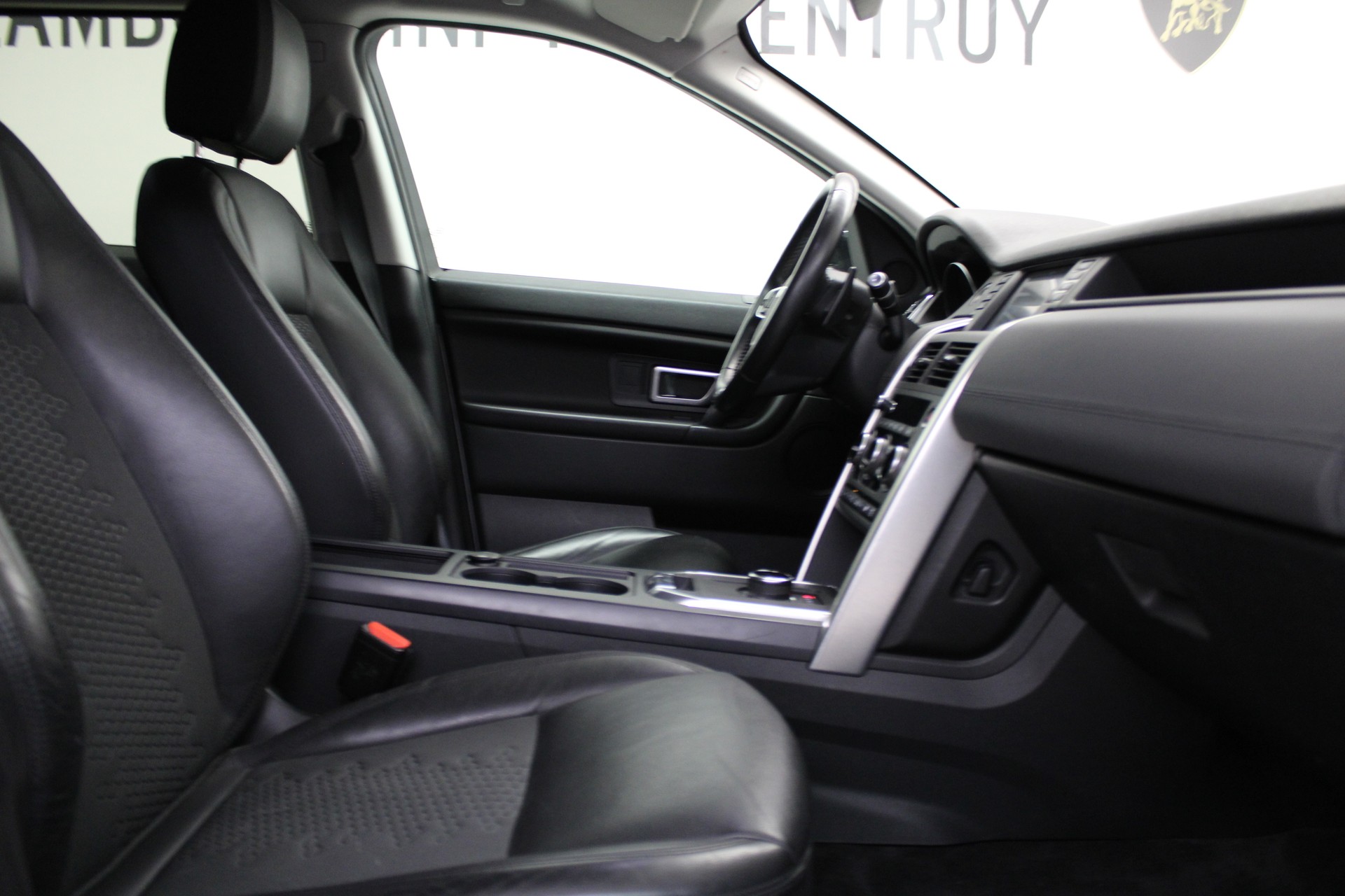 LAND ROVER Discovery Sport 2.0 Si4 Pure AT9-image-6