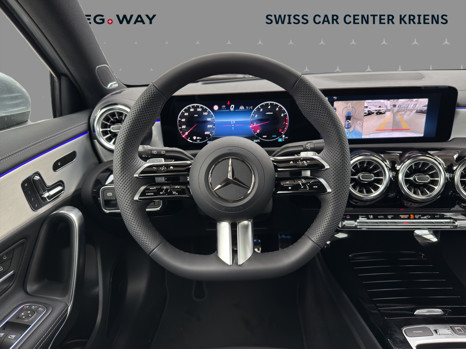 MERCEDES-BENZ A 250 4M - AMG / DISTRONIC / 360 Grad Kamera / Soundsystem-image-10