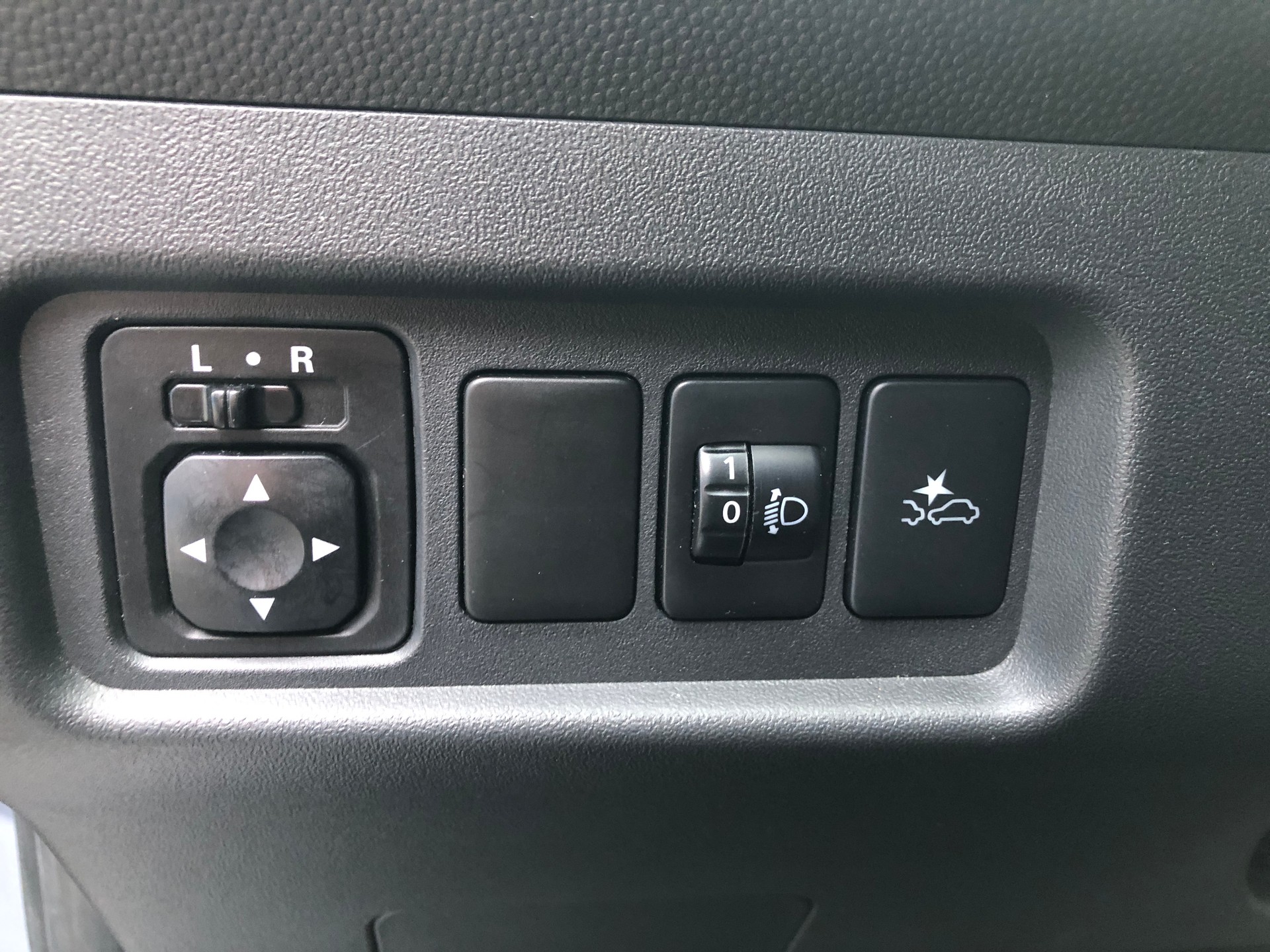 MITSUBISHI Space Star 1.2 Diamond CVT-image-9