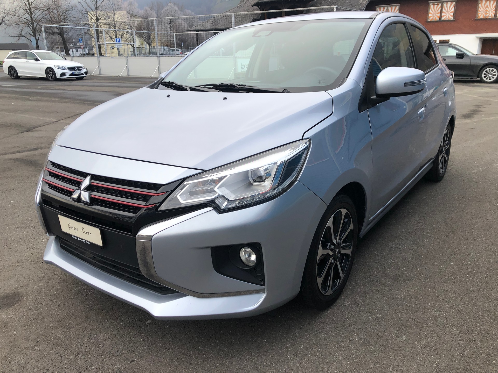 MITSUBISHI Space Star 1.2 Diamond CVT-showroom-element-1