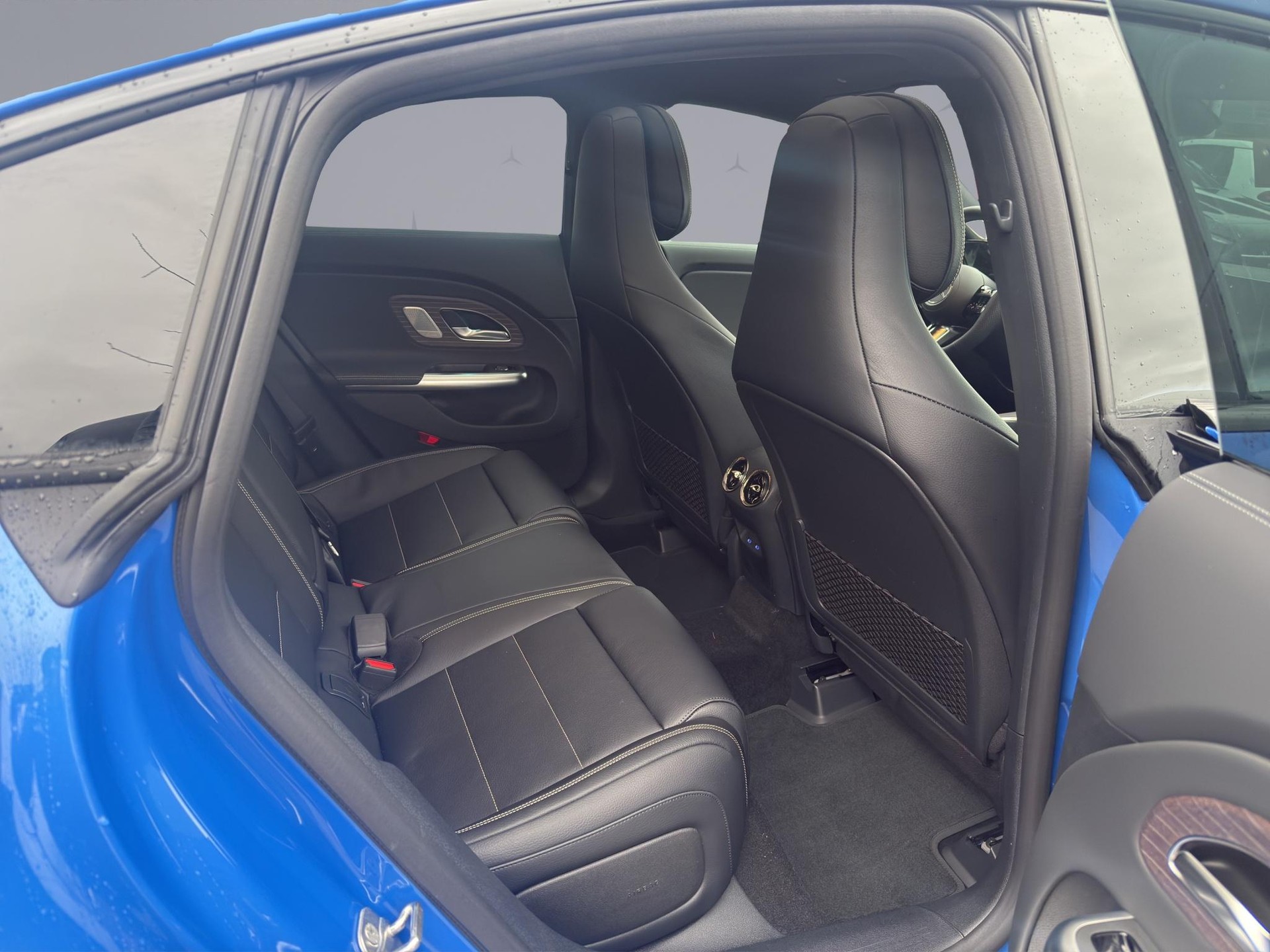 MERCEDES-BENZ CLA 220 AMG Line 4matic-image-16