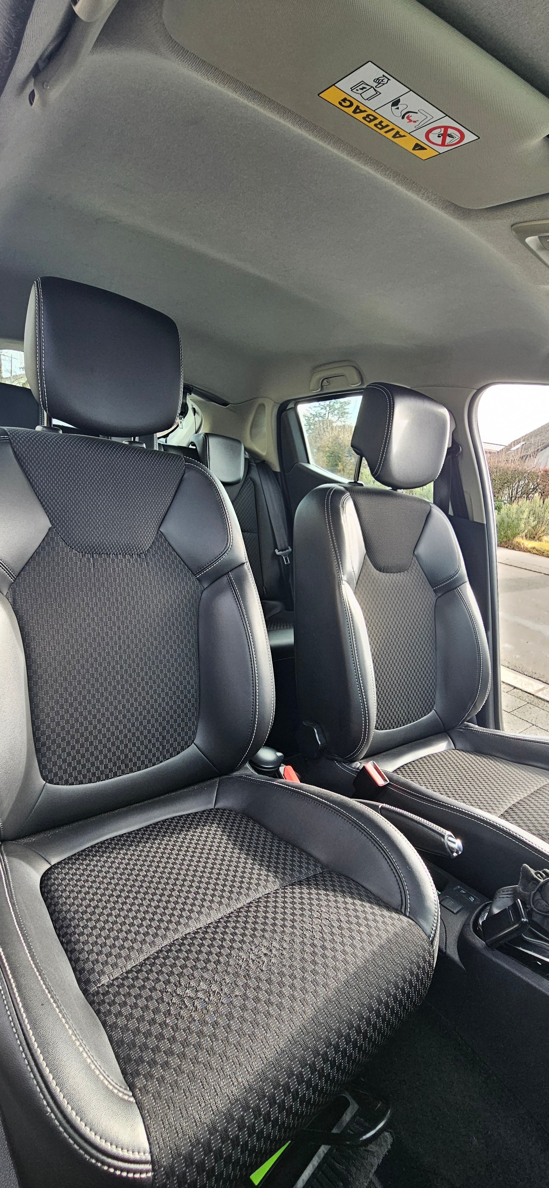 RENAULT Clio 1.2 16V T Intens EDC-image-2