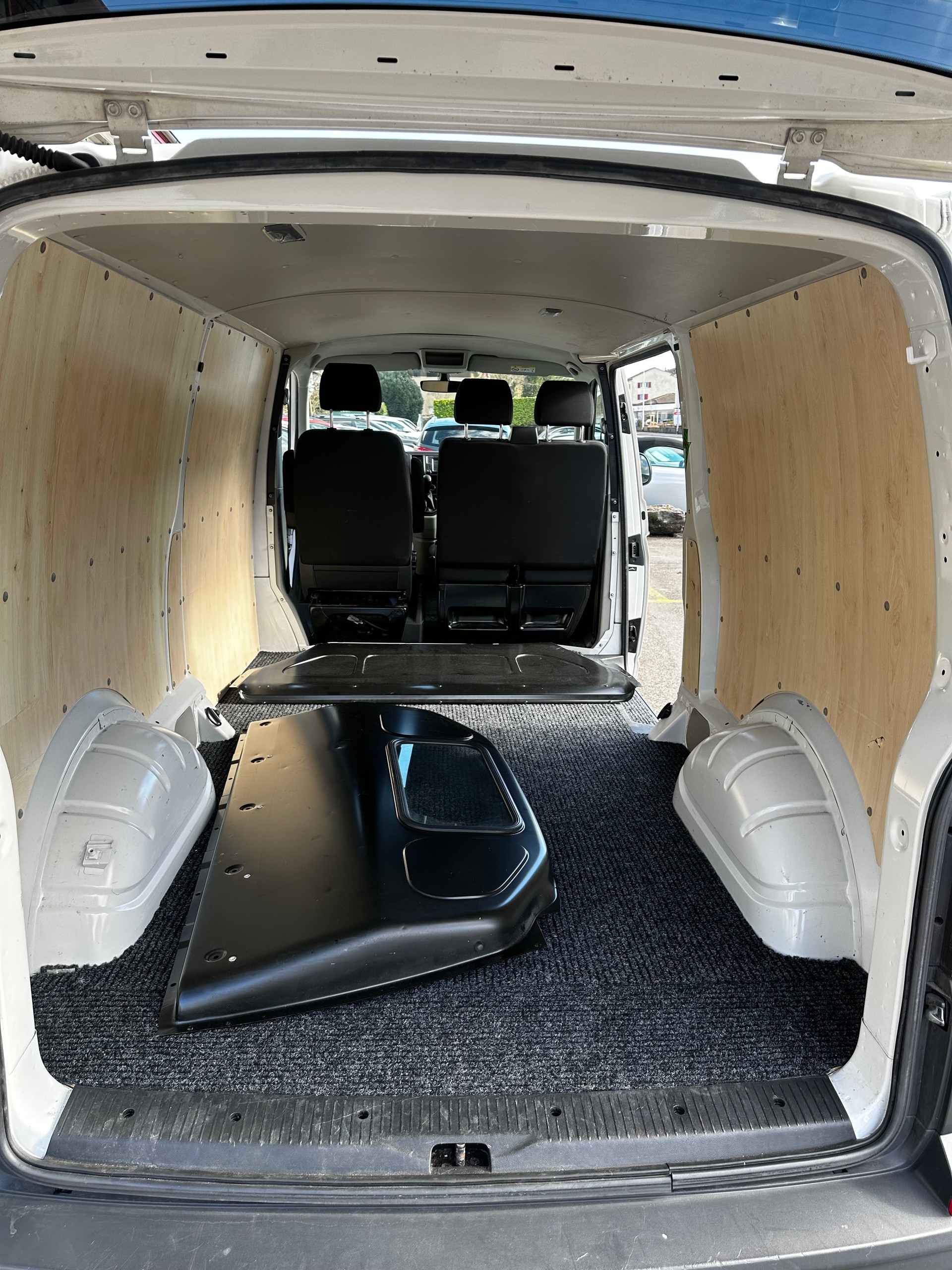 VW T6 2.0 TDI DSG-image-10