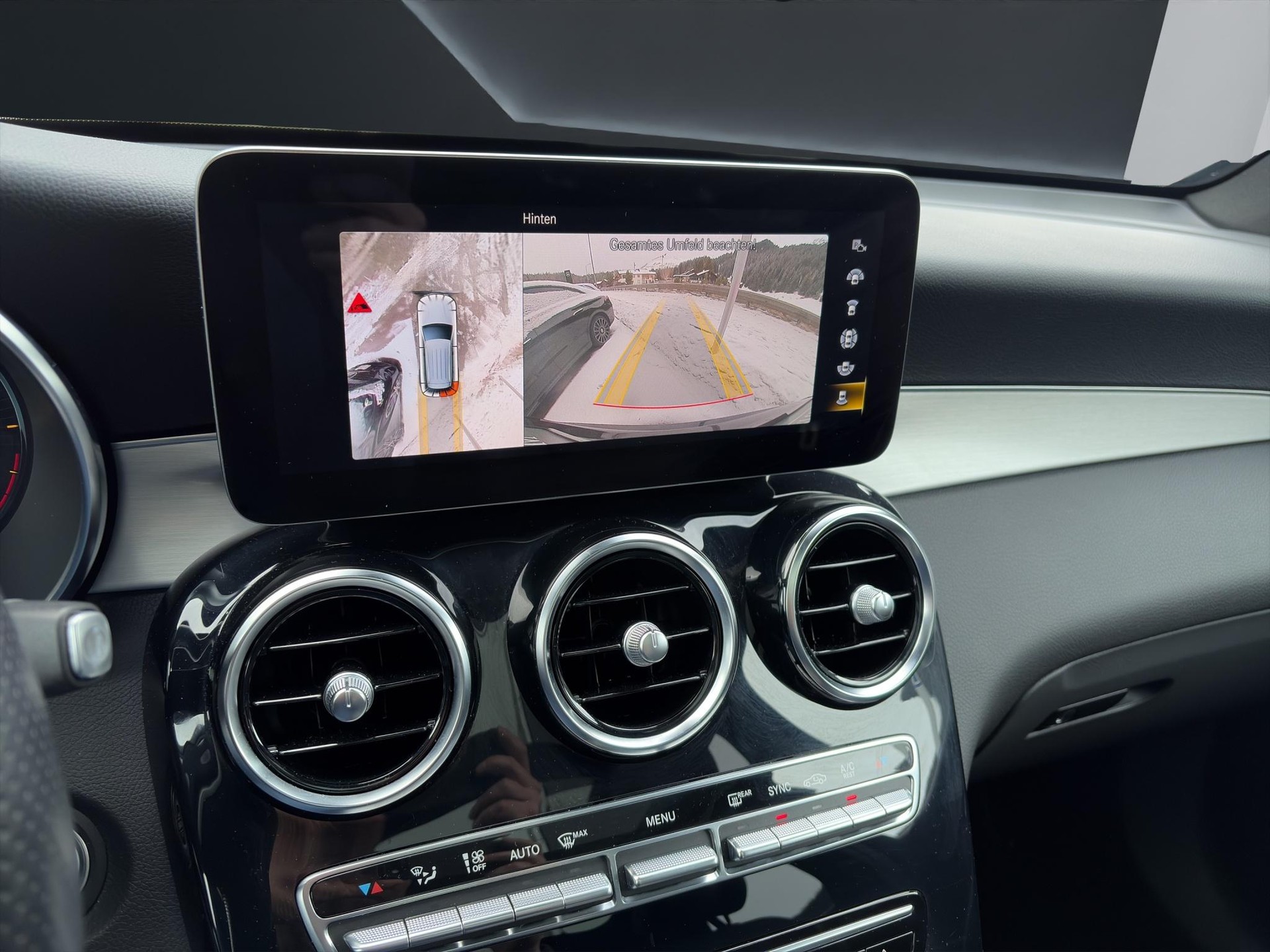 MERCEDES-BENZ GLC 220 d AMG Line 4m-image-8