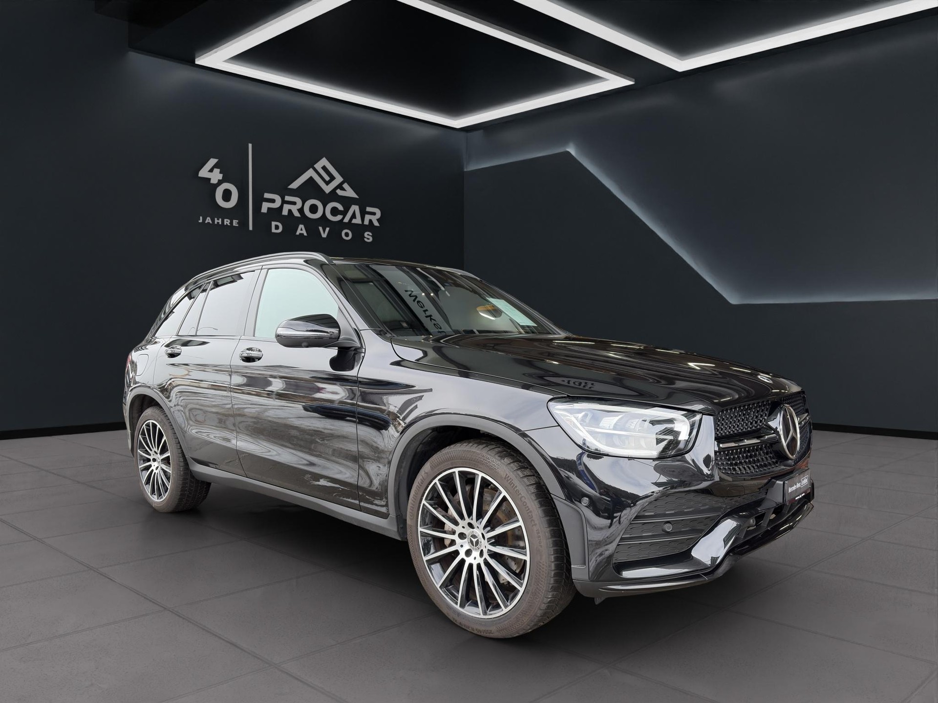 MERCEDES-BENZ GLC 220 d AMG Line 4m-image-0