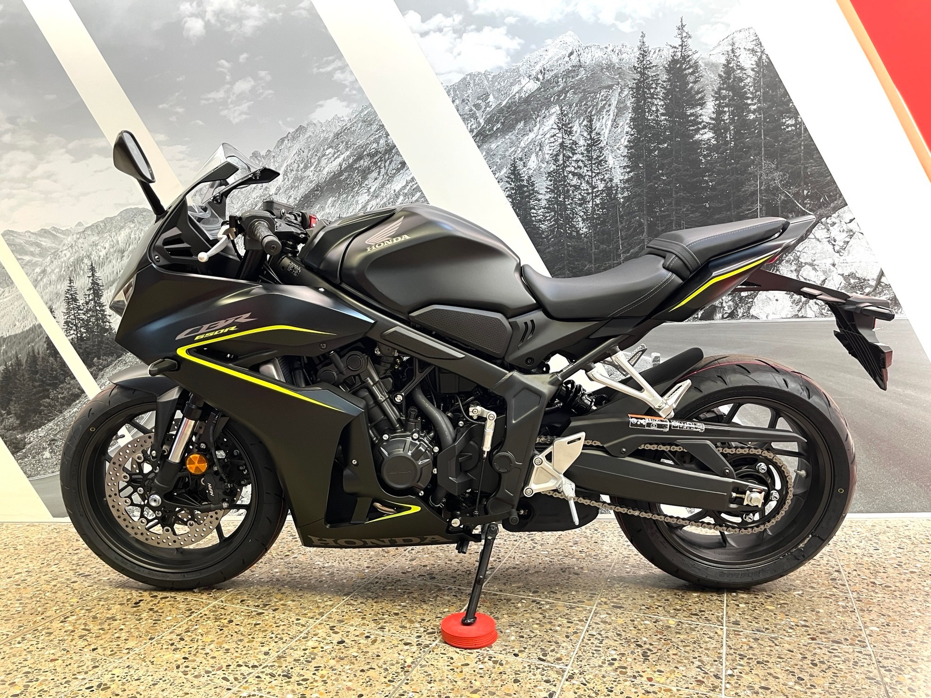 HONDA CBR 650 R E-Clutch; auch 35KW möglich-showroom-element-1