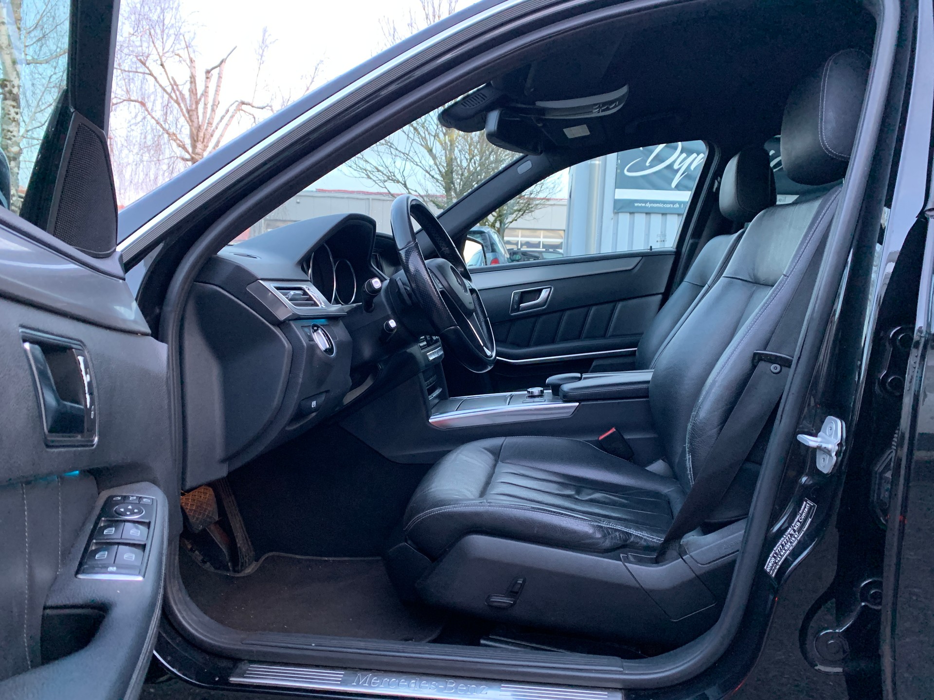MERCEDES-BENZ E 250 CDI Avantgarde 4Matic 7G-Tronic-image-6