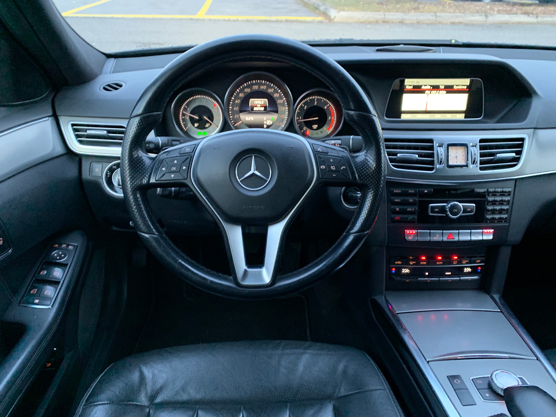 MERCEDES-BENZ E 250 CDI Avantgarde 4Matic 7G-Tronic-image-7