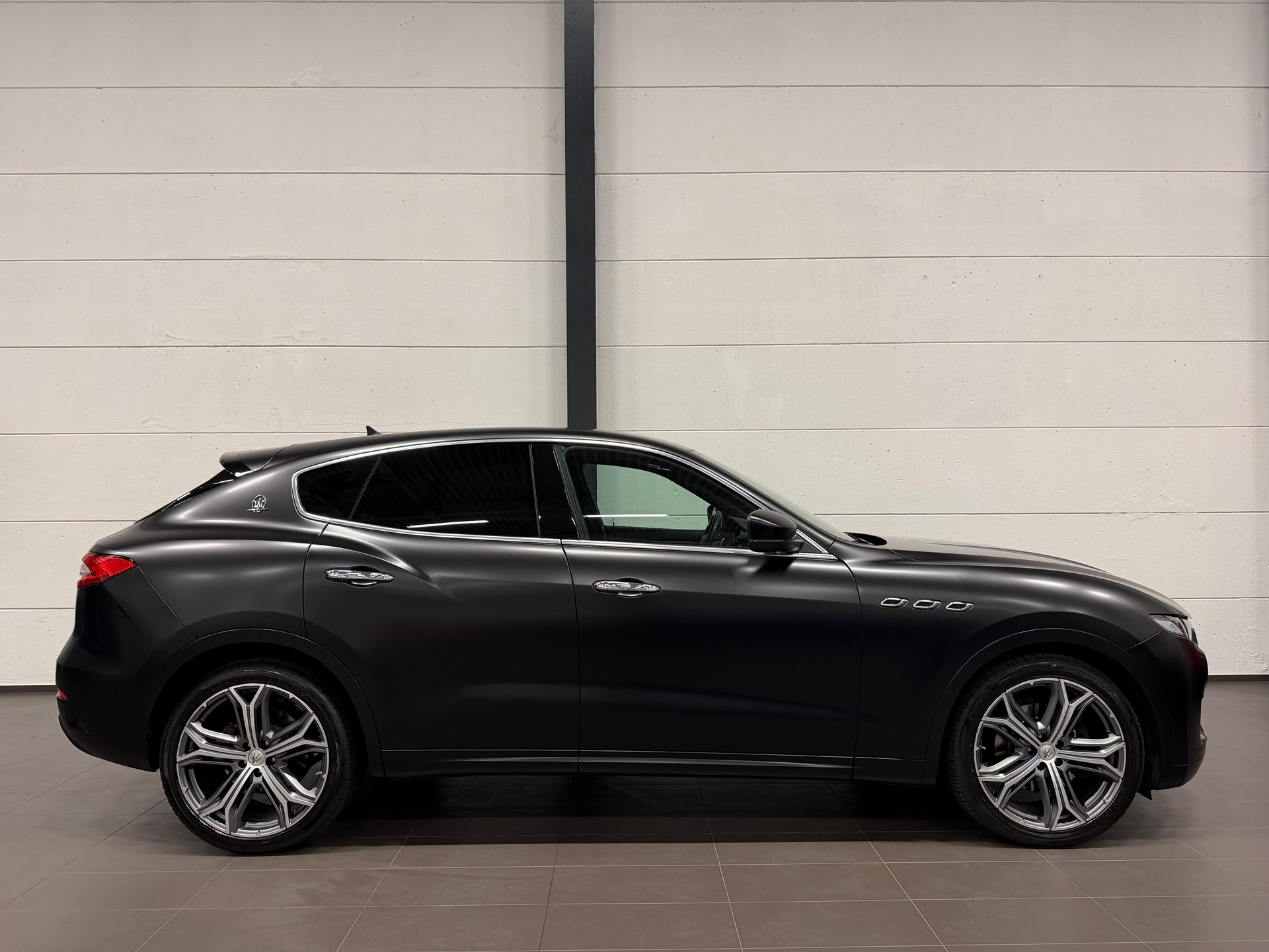 MASERATI Levante D 3.0V6 GranLusso Facelift Modell-image-8