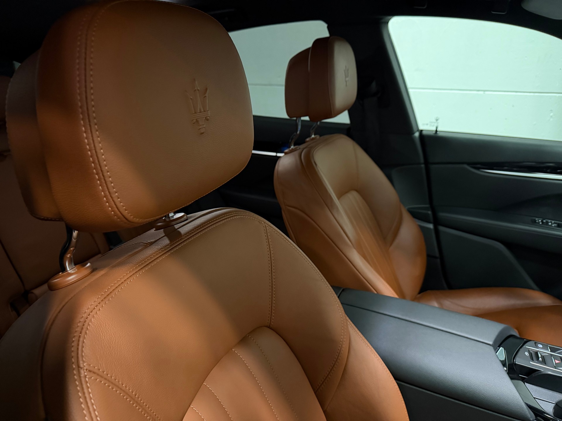 MASERATI Levante D 3.0V6 GranLusso Facelift Modell-image-21