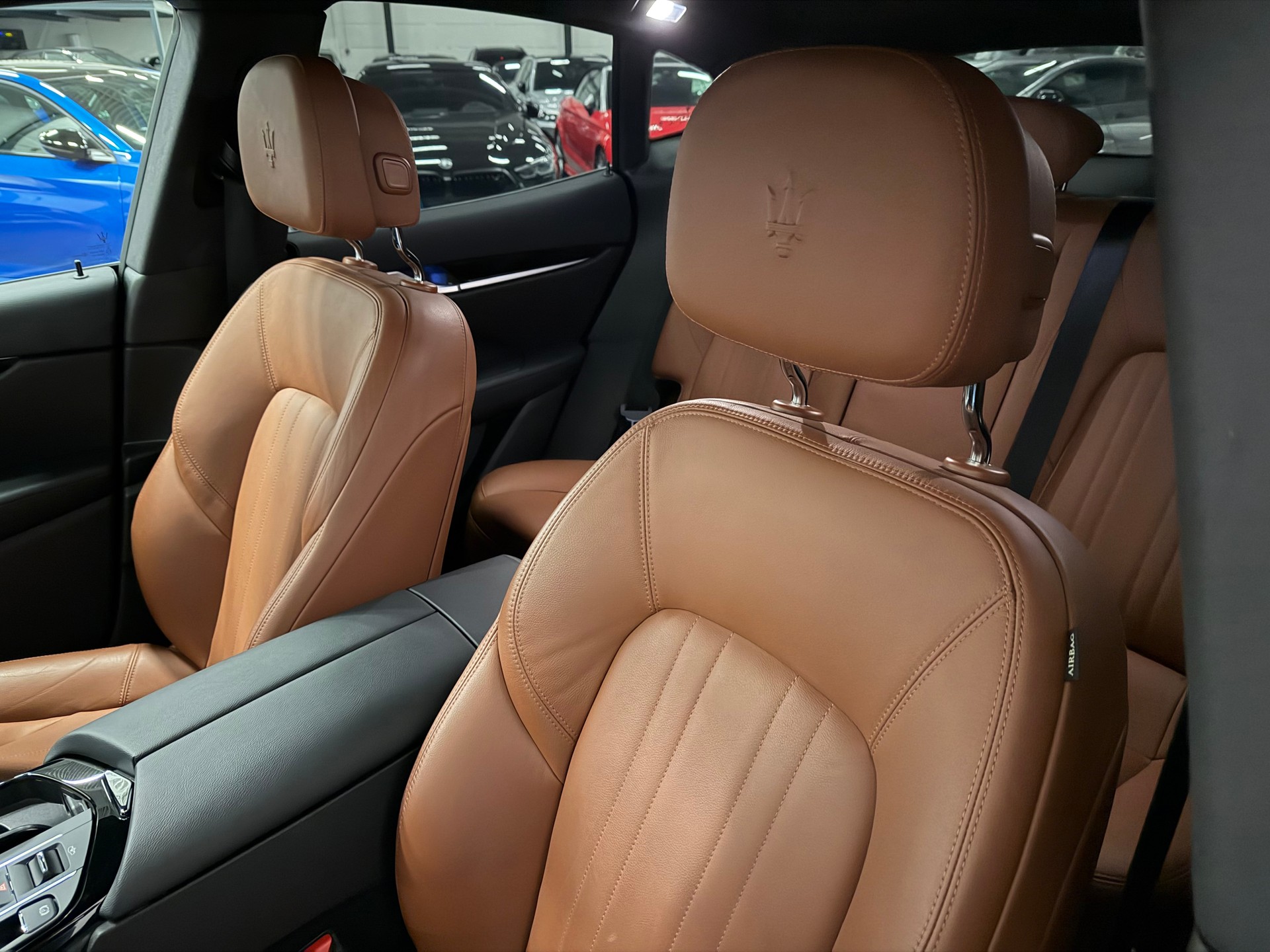 MASERATI Levante D 3.0V6 GranLusso Facelift Modell-image-18