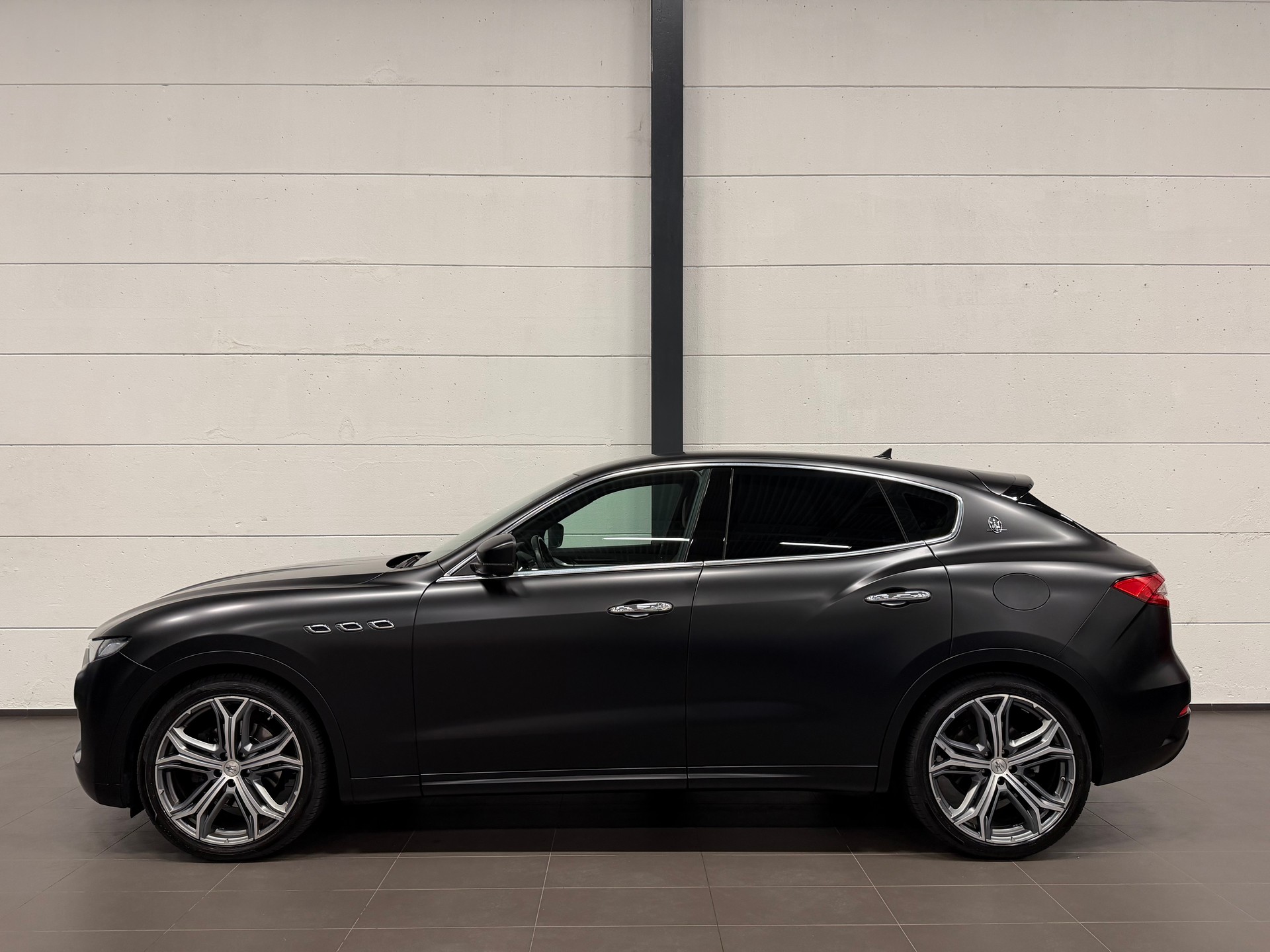 MASERATI Levante D 3.0V6 GranLusso Facelift Modell-image-9