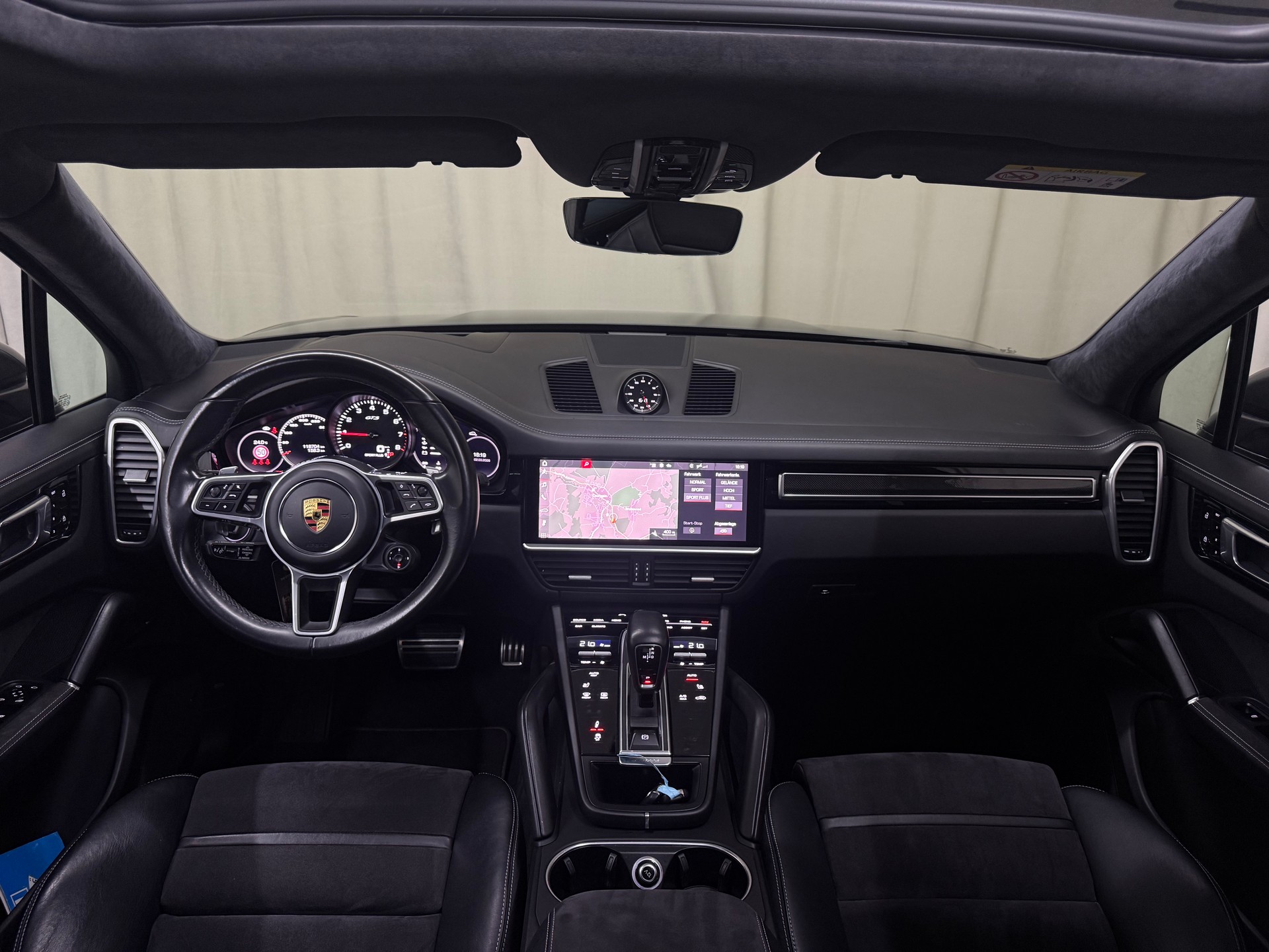PORSCHE Cayenne GTS-image-8