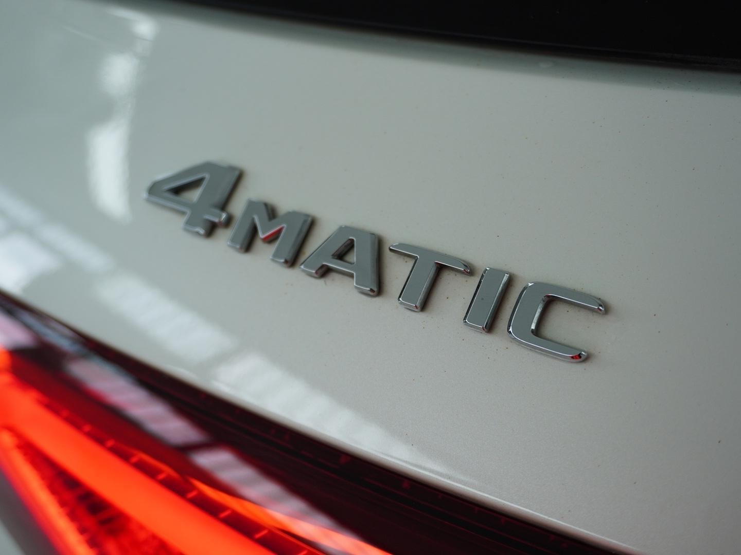 MERCEDES-BENZ GLE 450 4Matic AMG Line 9G-Tronic-image-17