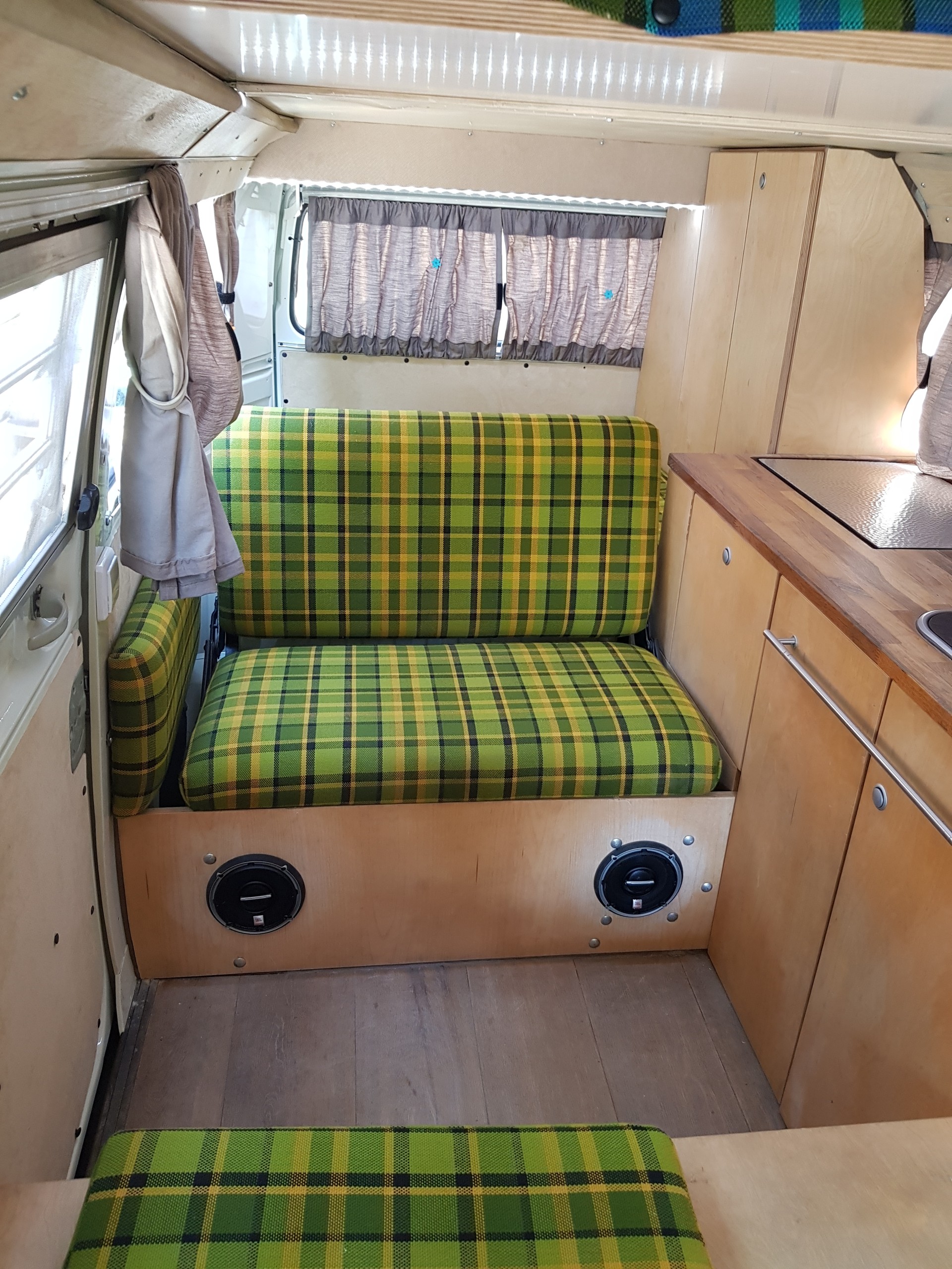 VW Campingbus Jg. 1974 mit Veteranenausweis-image-6