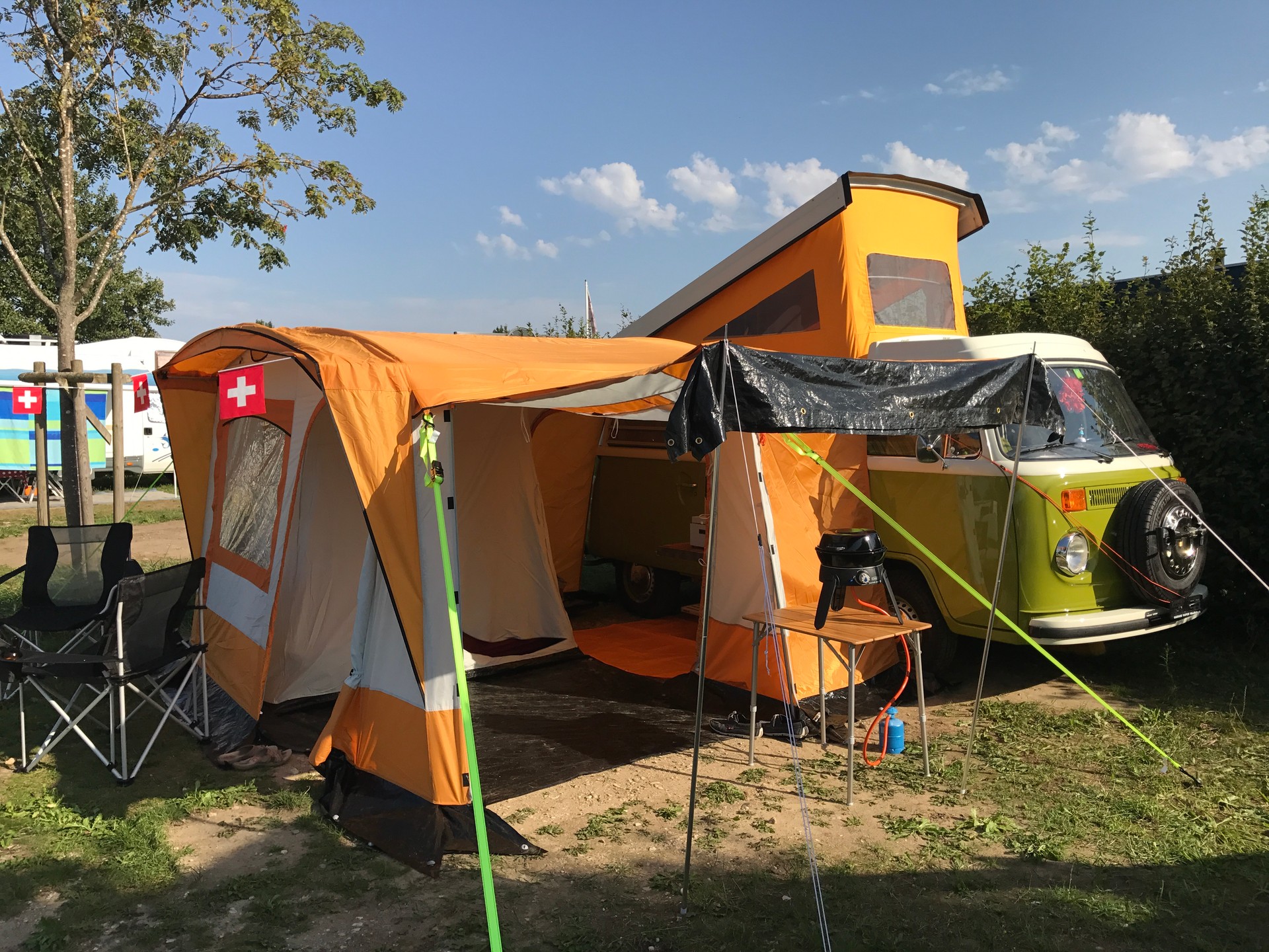 VW Campingbus Jg. 1974 mit Veteranenausweis-image-1