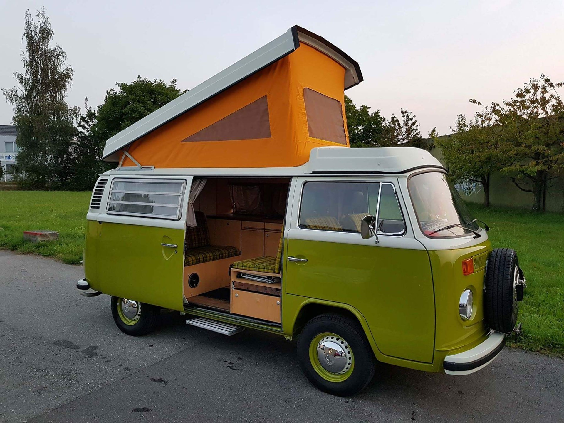 VW Campingbus Jg. 1974 mit Veteranenausweis-image-0