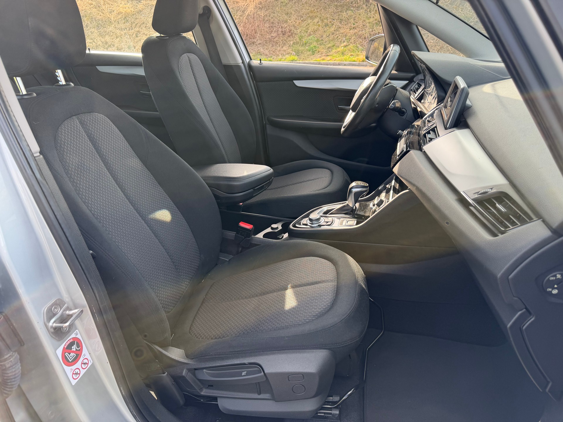 BMW 220d xDrive Active Tourer Steptronic-image-4