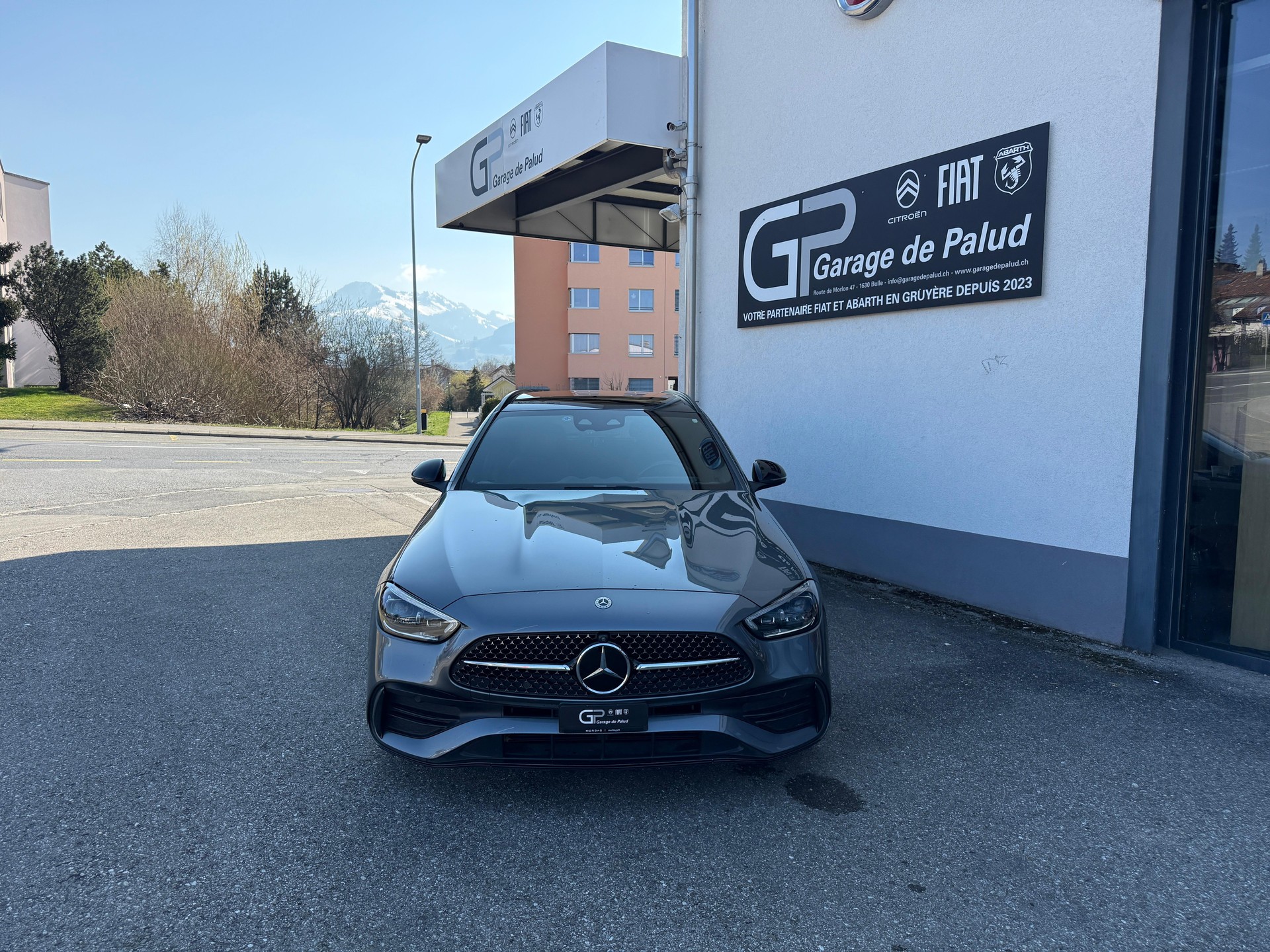 MERCEDES-BENZ C 220 d Swiss Star AMG Line 4matic Kombi-showroom-element-1