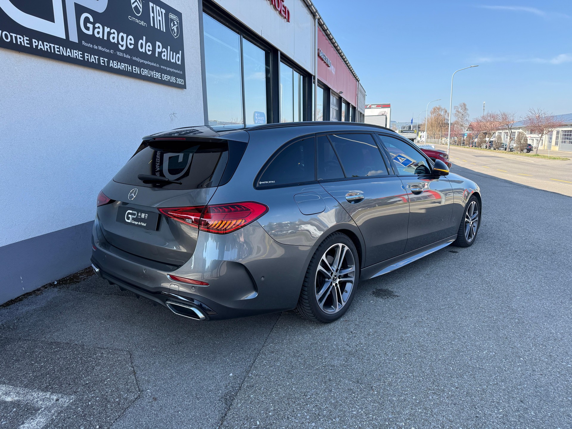 MERCEDES-BENZ C 220 d Swiss Star AMG Line 4matic Kombi-showroom-element-2