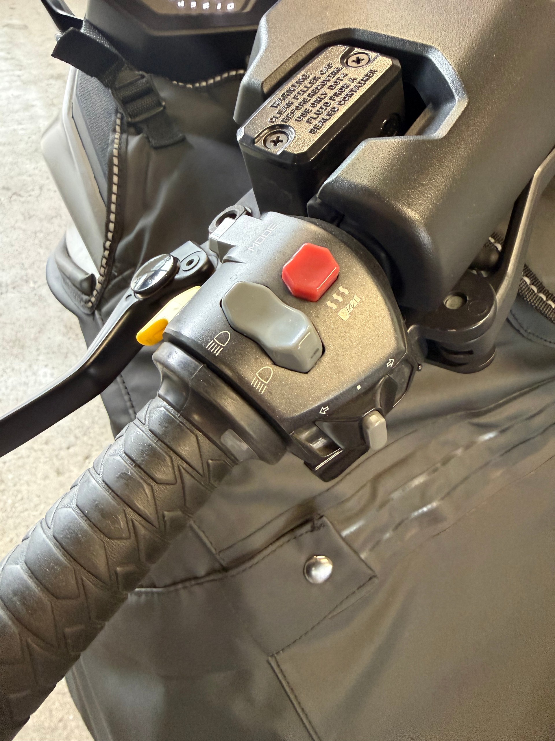 KYMCO AK 550i ETS-image-2